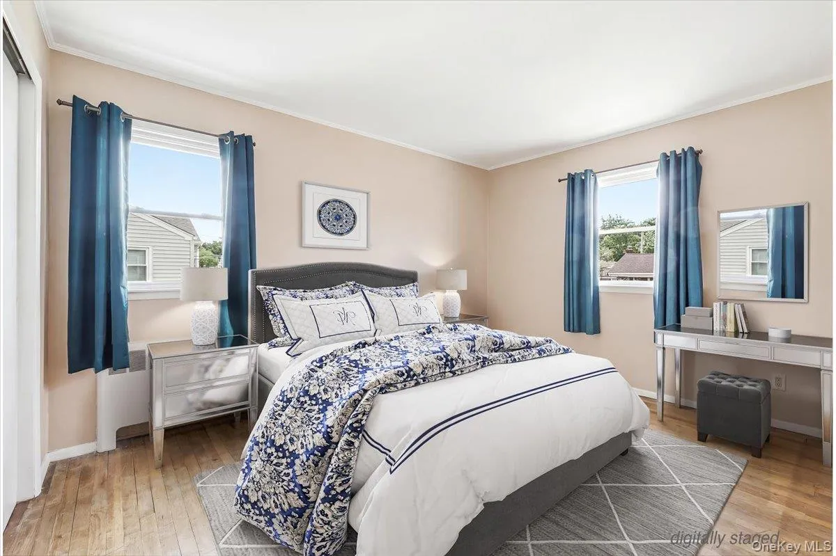 39 Grant Street, Oyster Bay, NY, 4 Bedrooms Bedrooms, 8 Rooms Rooms,1 BathroomBathrooms,Residential,For Rent,Grant,0,1013517 39 Grant Street, Oyster Bay, NY, 4 Bedrooms Bedrooms, 8 Rooms Rooms,1 BathroomBathrooms,Residential,For Rent,Grant,0,1013517