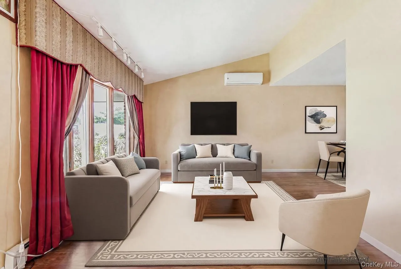39 Grant Street, Oyster Bay, NY, 4 Bedrooms Bedrooms, 8 Rooms Rooms,1 BathroomBathrooms,Residential,For Rent,Grant,0,1013517 39 Grant Street, Oyster Bay, NY, 4 Bedrooms Bedrooms, 8 Rooms Rooms,1 BathroomBathrooms,Residential,For Rent,Grant,0,1013517