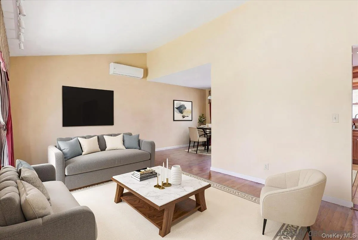 39 Grant Street, Oyster Bay, NY, 4 Bedrooms Bedrooms, 8 Rooms Rooms,1 BathroomBathrooms,Residential,For Rent,Grant,0,1013517 39 Grant Street, Oyster Bay, NY, 4 Bedrooms Bedrooms, 8 Rooms Rooms,1 BathroomBathrooms,Residential,For Rent,Grant,0,1013517