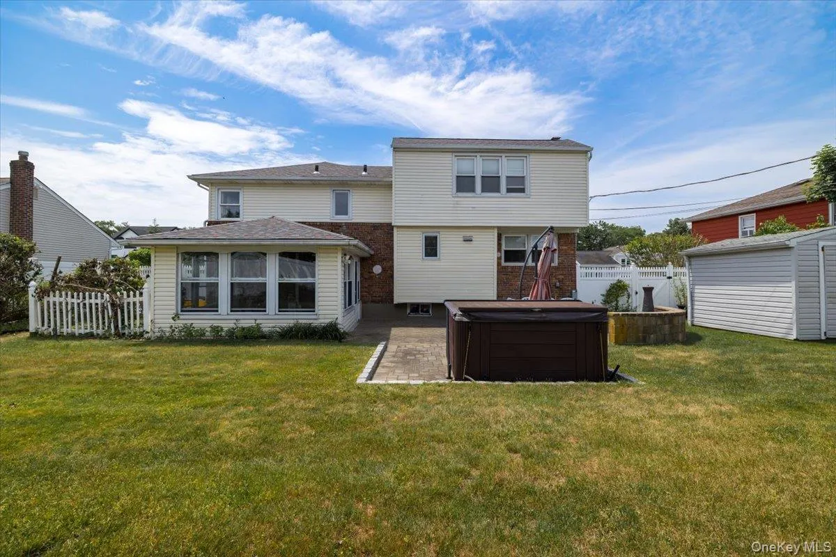 39 Grant Street, Oyster Bay, NY, 4 Bedrooms Bedrooms, 8 Rooms Rooms,1 BathroomBathrooms,Residential,For Rent,Grant,0,1013517 39 Grant Street, Oyster Bay, NY, 4 Bedrooms Bedrooms, 8 Rooms Rooms,1 BathroomBathrooms,Residential,For Rent,Grant,0,1013517