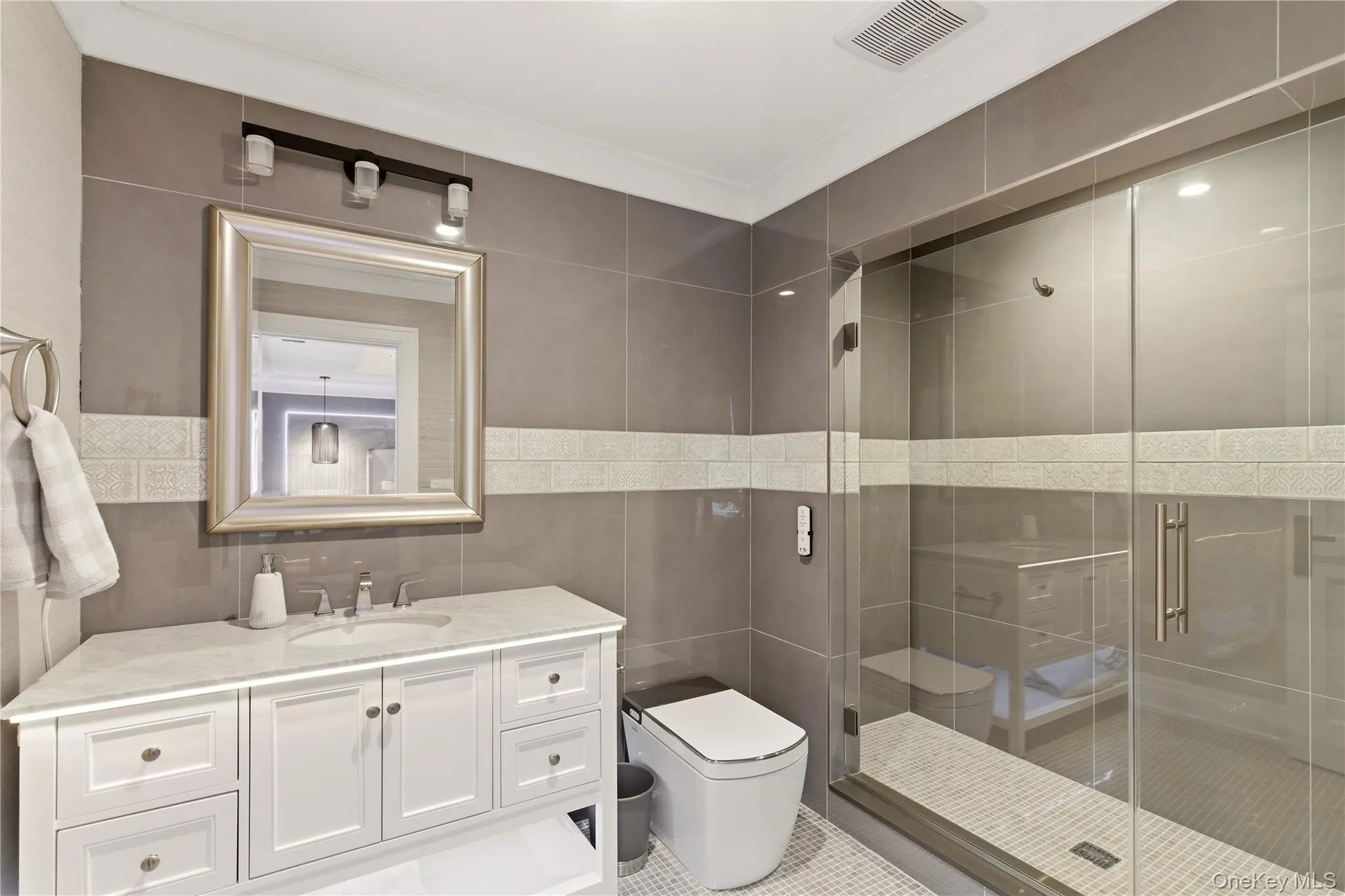1782 Route 106, Oyster Bay, NY, 5 Bedrooms Bedrooms, 12 Rooms Rooms,4 BathroomsBathrooms,Residential,For Rent,Route 106,0,1013521 1782 Route 106, Oyster Bay, NY, 5 Bedrooms Bedrooms, 12 Rooms Rooms,4 BathroomsBathrooms,Residential,For Rent,Route 106,0,1013521