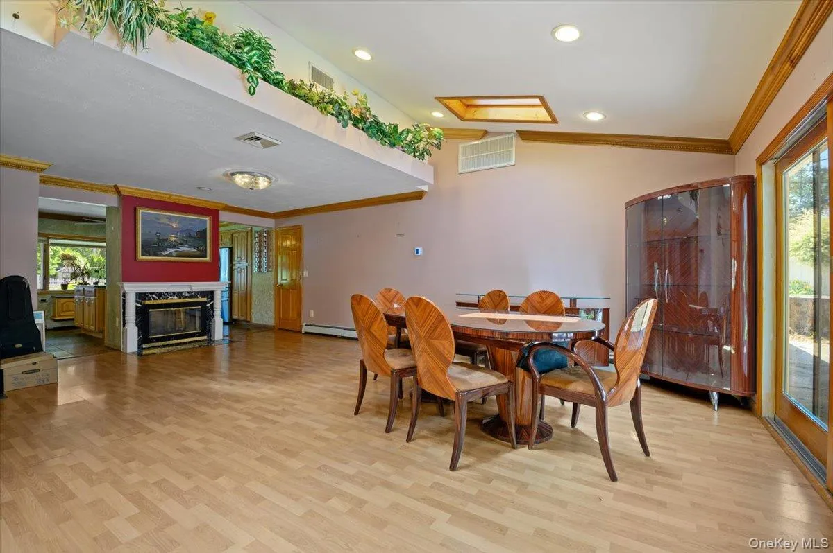 2 Bridge Lane, Oyster Bay, NY, 5 Bedrooms Bedrooms, 10 Rooms Rooms,3 BathroomsBathrooms,Residential,For Rent,Bridge,0,1013522 2 Bridge Lane, Oyster Bay, NY, 5 Bedrooms Bedrooms, 10 Rooms Rooms,3 BathroomsBathrooms,Residential,For Rent,Bridge,0,1013522