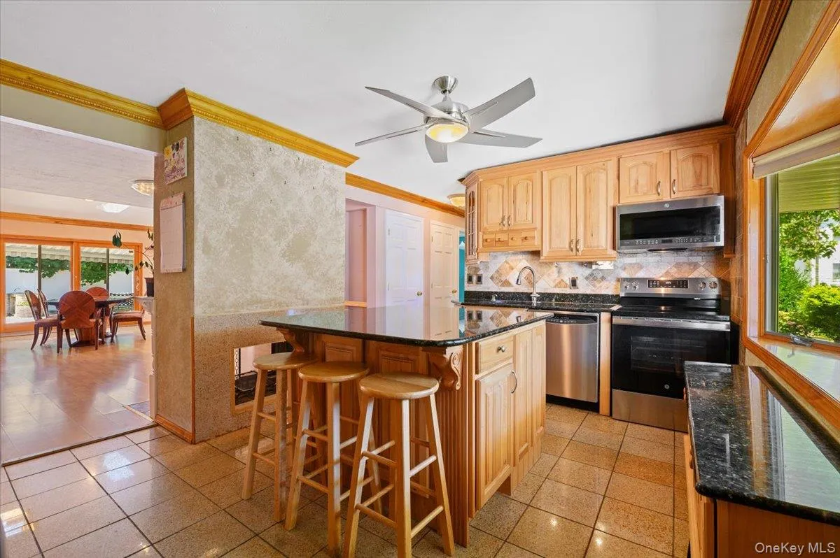 2 Bridge Lane, Oyster Bay, NY, 5 Bedrooms Bedrooms, 10 Rooms Rooms,3 BathroomsBathrooms,Residential,For Rent,Bridge,0,1013522 2 Bridge Lane, Oyster Bay, NY, 5 Bedrooms Bedrooms, 10 Rooms Rooms,3 BathroomsBathrooms,Residential,For Rent,Bridge,0,1013522