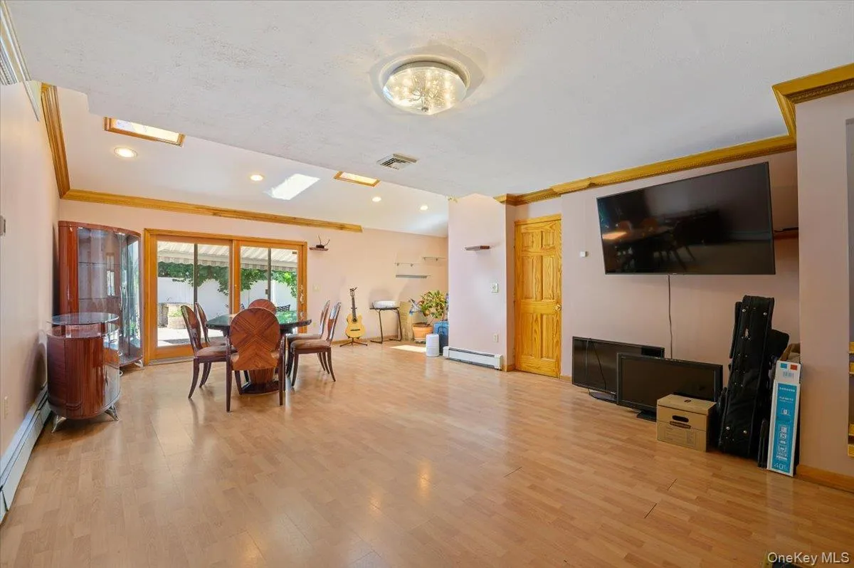 2 Bridge Lane, Oyster Bay, NY, 5 Bedrooms Bedrooms, 10 Rooms Rooms,3 BathroomsBathrooms,Residential,For Rent,Bridge,0,1013522 2 Bridge Lane, Oyster Bay, NY, 5 Bedrooms Bedrooms, 10 Rooms Rooms,3 BathroomsBathrooms,Residential,For Rent,Bridge,0,1013522