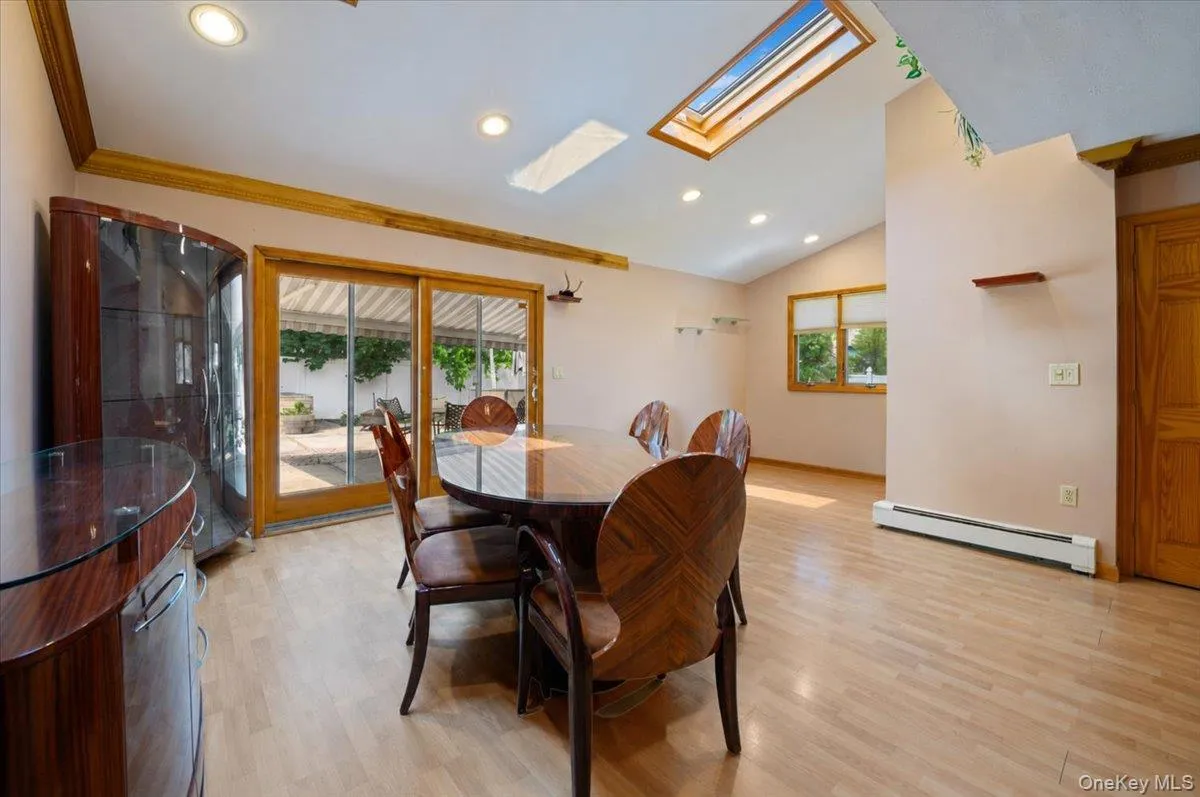 2 Bridge Lane, Oyster Bay, NY, 5 Bedrooms Bedrooms, 10 Rooms Rooms,3 BathroomsBathrooms,Residential,For Rent,Bridge,0,1013522 2 Bridge Lane, Oyster Bay, NY, 5 Bedrooms Bedrooms, 10 Rooms Rooms,3 BathroomsBathrooms,Residential,For Rent,Bridge,0,1013522