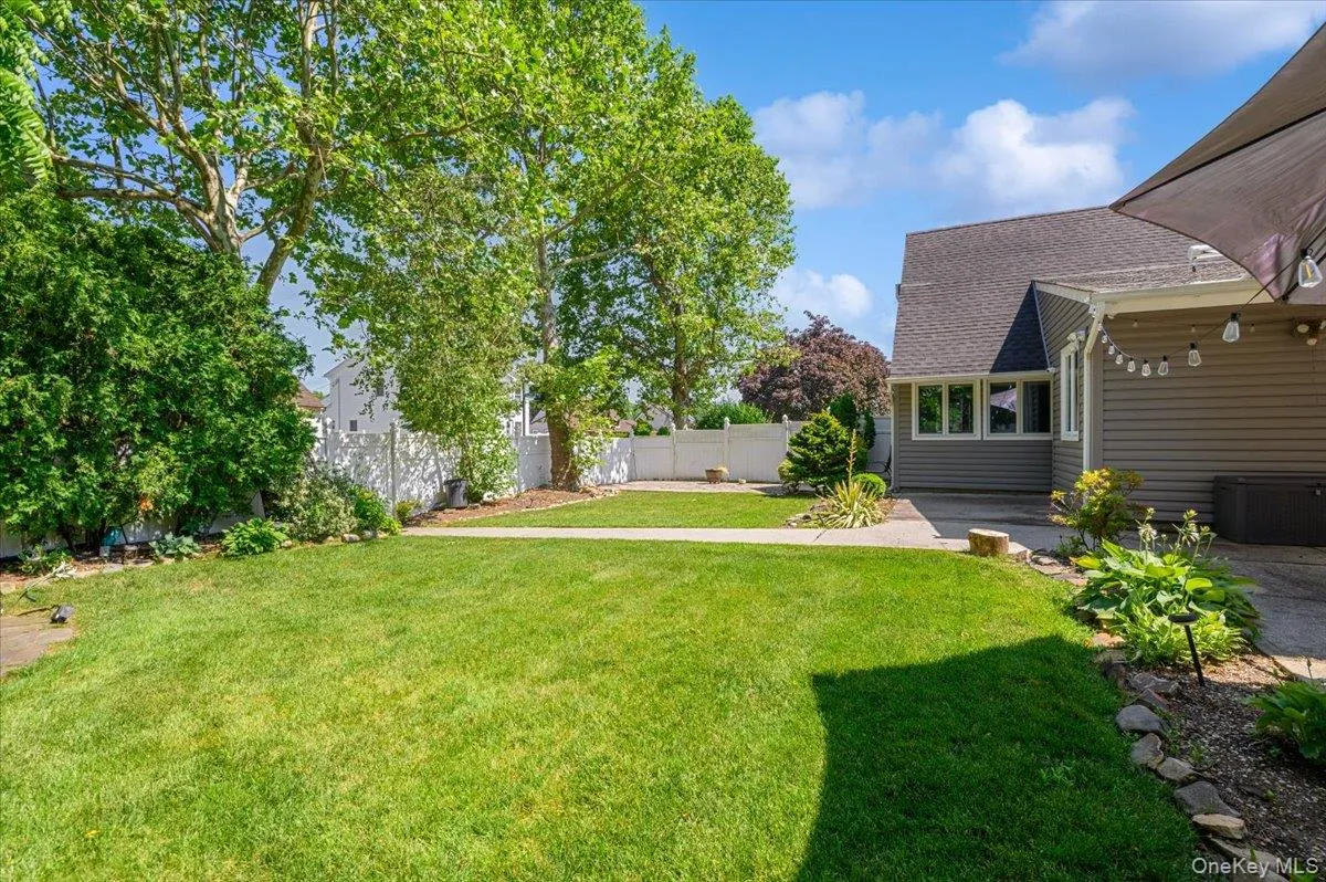 2 Bridge Lane, Oyster Bay, NY, 5 Bedrooms Bedrooms, 10 Rooms Rooms,3 BathroomsBathrooms,Residential,For Rent,Bridge,0,1013522 2 Bridge Lane, Oyster Bay, NY, 5 Bedrooms Bedrooms, 10 Rooms Rooms,3 BathroomsBathrooms,Residential,For Rent,Bridge,0,1013522