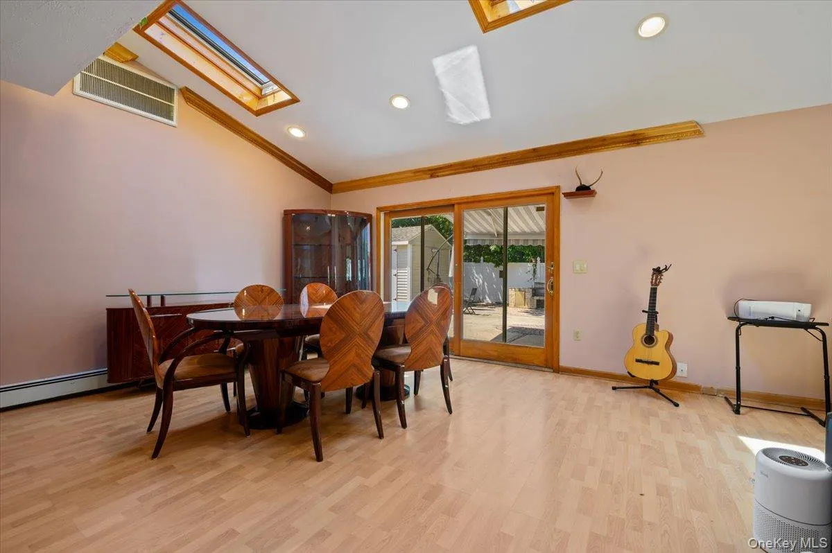 2 Bridge Lane, Oyster Bay, NY, 5 Bedrooms Bedrooms, 10 Rooms Rooms,3 BathroomsBathrooms,Residential,For Rent,Bridge,0,1013522 2 Bridge Lane, Oyster Bay, NY, 5 Bedrooms Bedrooms, 10 Rooms Rooms,3 BathroomsBathrooms,Residential,For Rent,Bridge,0,1013522