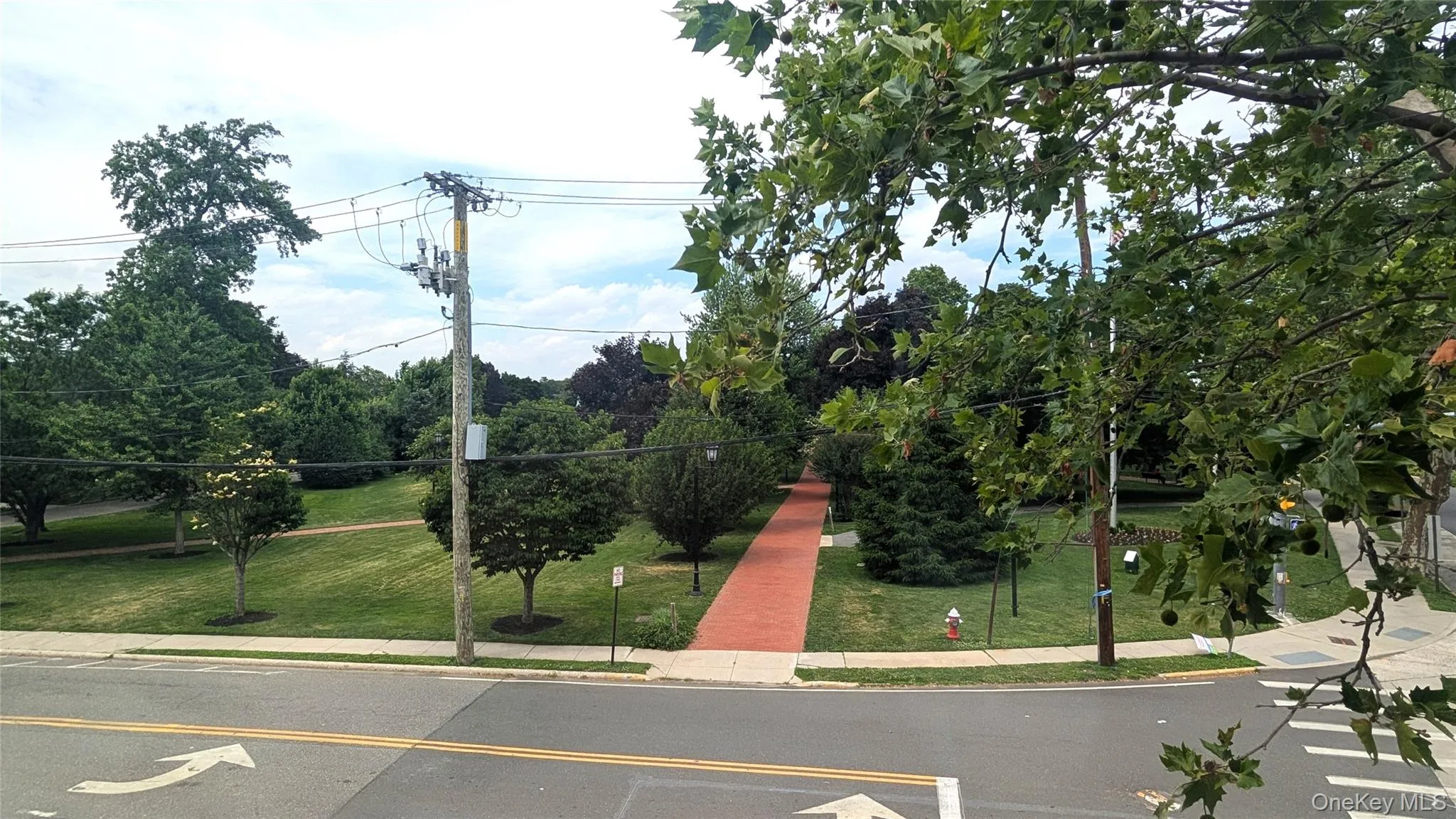 632 Middle Neck Road, North Hempstead, NY, 3 Bedrooms Bedrooms, 6 Rooms Rooms,1 BathroomBathrooms,Residential Lease,For Rent,Middle Neck,0,1013530 632 Middle Neck Road, North Hempstead, NY, 3 Bedrooms Bedrooms, 6 Rooms Rooms,1 BathroomBathrooms,Residential Lease,For Rent,Middle Neck,0,1013530