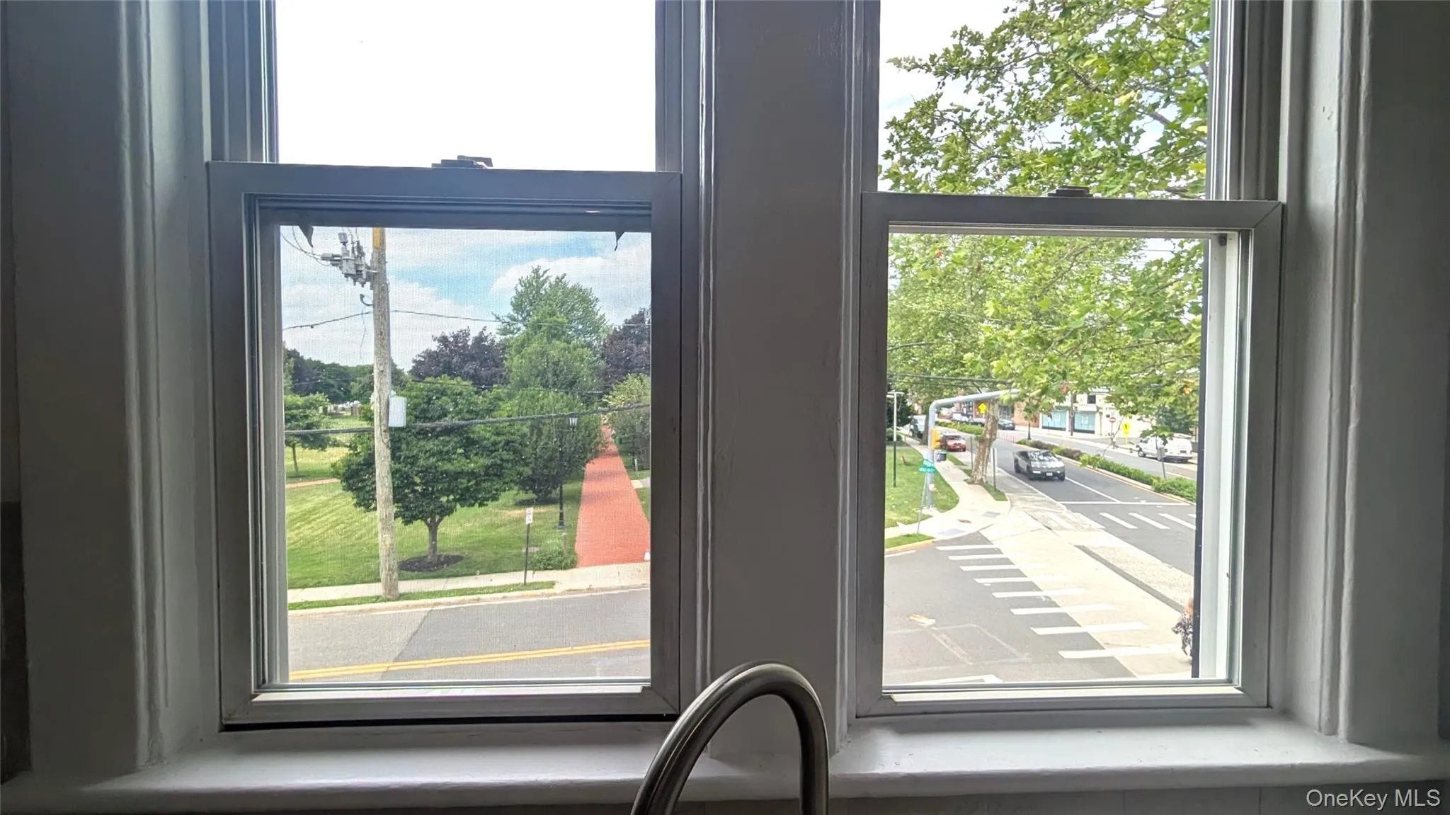 632 Middle Neck Road, North Hempstead, NY, 3 Bedrooms Bedrooms, 6 Rooms Rooms,1 BathroomBathrooms,Residential Lease,For Rent,Middle Neck,0,1013530 632 Middle Neck Road, North Hempstead, NY, 3 Bedrooms Bedrooms, 6 Rooms Rooms,1 BathroomBathrooms,Residential Lease,For Rent,Middle Neck,0,1013530