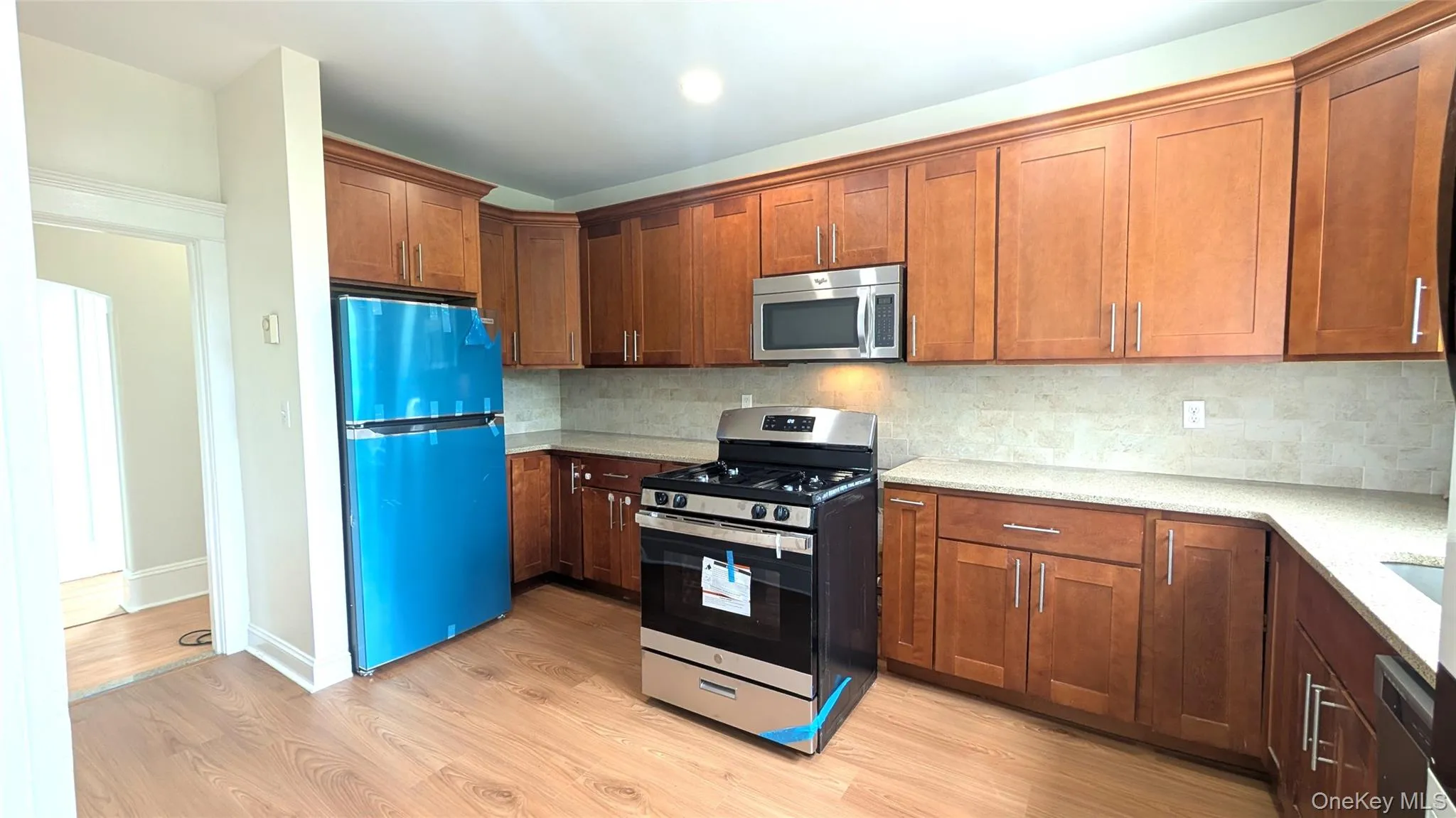 632 Middle Neck Road, North Hempstead, NY, 3 Bedrooms Bedrooms, 6 Rooms Rooms,1 BathroomBathrooms,Residential Lease,For Rent,Middle Neck,0,1013530 632 Middle Neck Road, North Hempstead, NY, 3 Bedrooms Bedrooms, 6 Rooms Rooms,1 BathroomBathrooms,Residential Lease,For Rent,Middle Neck,0,1013530