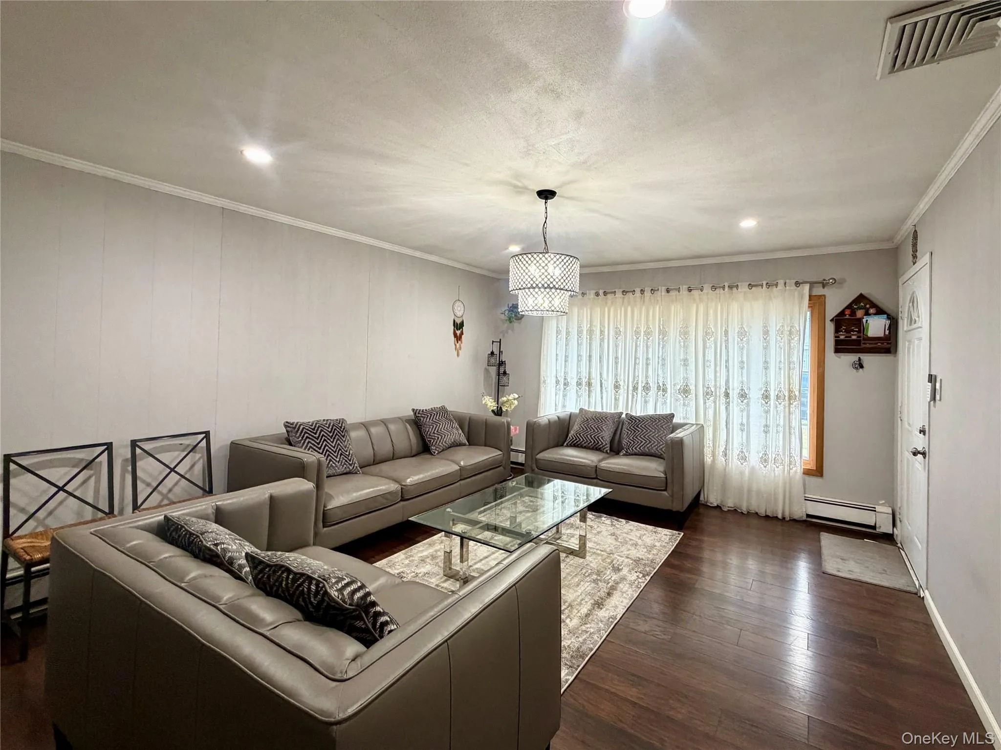 89 Bruce Avenue, Oyster Bay, NY, 5 Bedrooms Bedrooms, 12 Rooms Rooms,2 BathroomsBathrooms,Residential,For Rent,Bruce,0,1013536 89 Bruce Avenue, Oyster Bay, NY, 5 Bedrooms Bedrooms, 12 Rooms Rooms,2 BathroomsBathrooms,Residential,For Rent,Bruce,0,1013536