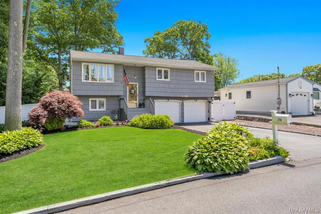 279 Haven Avenue, Islip, NY, 4 Bedrooms Bedrooms, 8 Rooms Rooms,2 BathroomsBathrooms,Residential,For Rent,Haven,0,1013545 279 Haven Avenue, Islip, NY, 4 Bedrooms Bedrooms, 8 Rooms Rooms,2 BathroomsBathrooms,Residential,For Rent,Haven,0,1013545