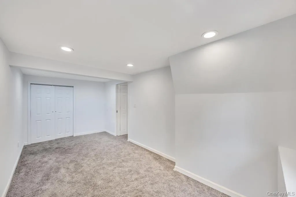 279 Haven Avenue, Islip, NY, 4 Bedrooms Bedrooms, 8 Rooms Rooms,2 BathroomsBathrooms,Residential,For Rent,Haven,0,1013545 279 Haven Avenue, Islip, NY, 4 Bedrooms Bedrooms, 8 Rooms Rooms,2 BathroomsBathrooms,Residential,For Rent,Haven,0,1013545