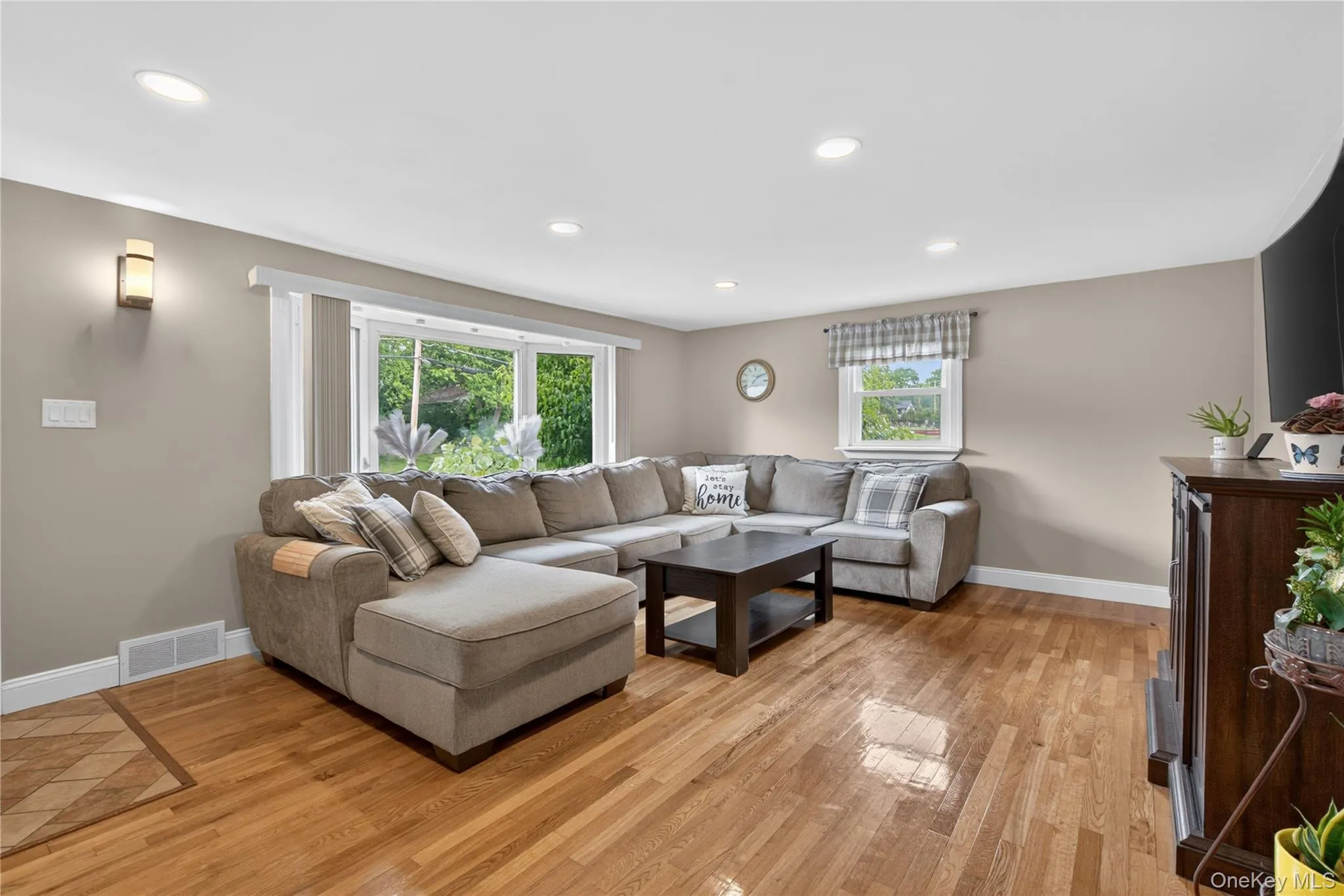 9 Arbor Drive, Newburgh (town), NY, 3 Bedrooms Bedrooms, 6 Rooms Rooms,1 BathroomBathrooms,Residential,For Rent,Arbor,0,1013548 9 Arbor Drive, Newburgh (town), NY, 3 Bedrooms Bedrooms, 6 Rooms Rooms,1 BathroomBathrooms,Residential,For Rent,Arbor,0,1013548