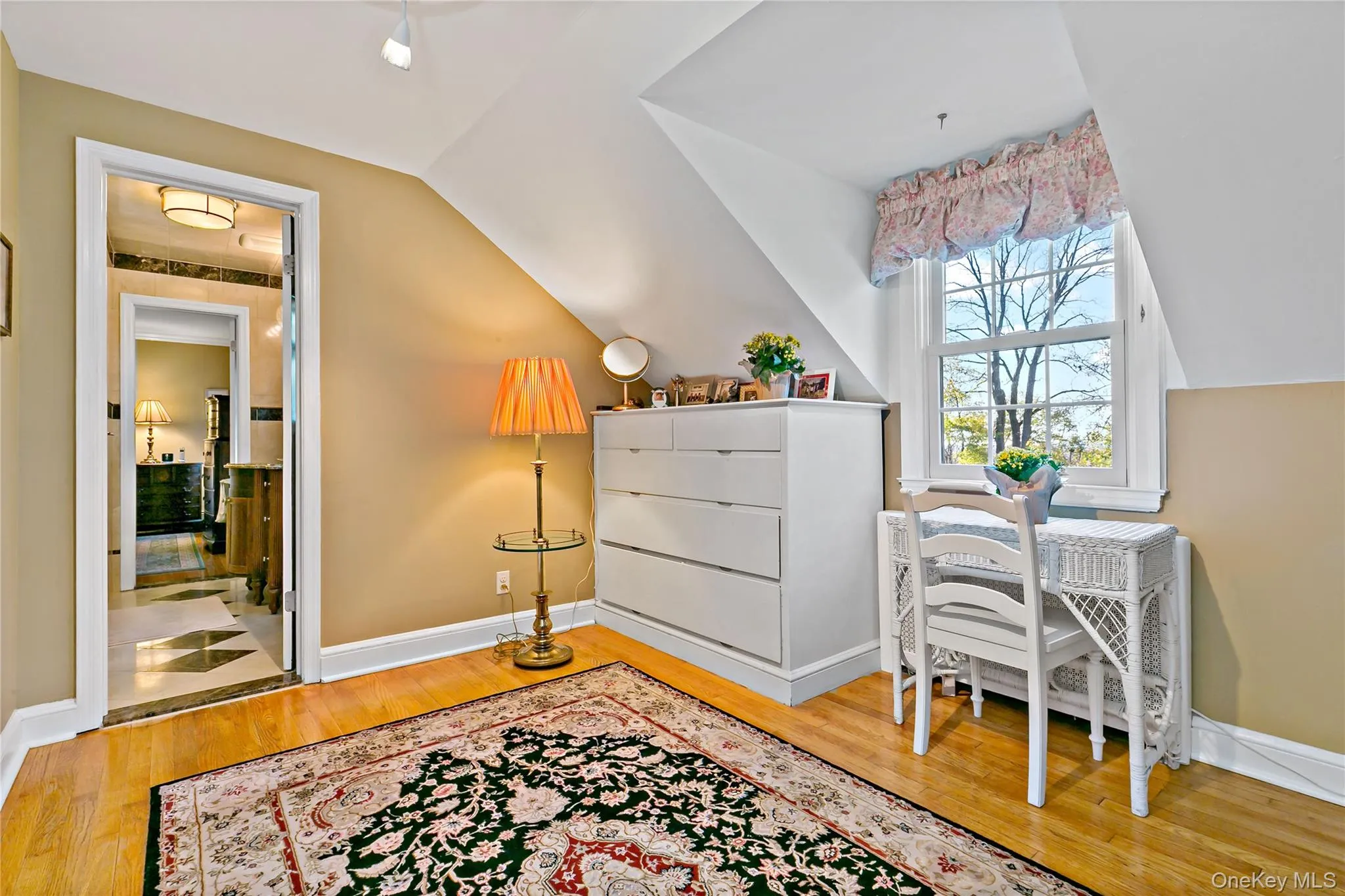 1050 Knollwood Road, Greenburgh, NY, 3 Bedrooms Bedrooms, 10 Rooms Rooms,3 BathroomsBathrooms,Residential,For Rent,Knollwood,0,1013549 1050 Knollwood Road, Greenburgh, NY, 3 Bedrooms Bedrooms, 10 Rooms Rooms,3 BathroomsBathrooms,Residential,For Rent,Knollwood,0,1013549