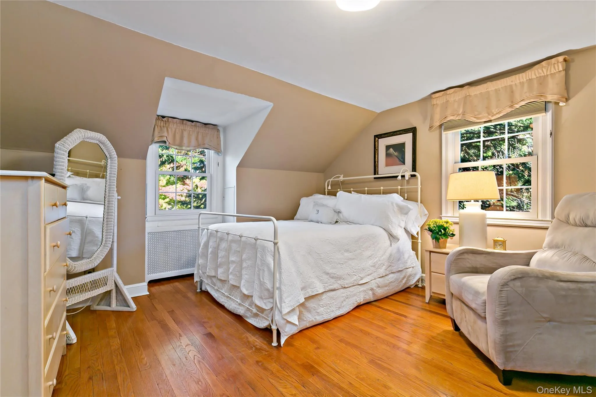 1050 Knollwood Road, Greenburgh, NY, 3 Bedrooms Bedrooms, 10 Rooms Rooms,3 BathroomsBathrooms,Residential,For Rent,Knollwood,0,1013549 1050 Knollwood Road, Greenburgh, NY, 3 Bedrooms Bedrooms, 10 Rooms Rooms,3 BathroomsBathrooms,Residential,For Rent,Knollwood,0,1013549