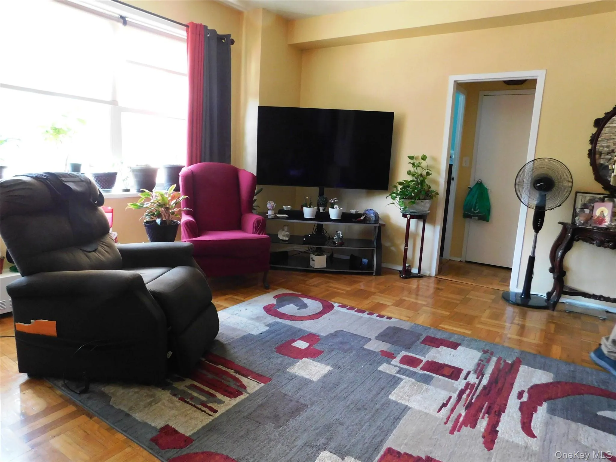 Living room with Parque Floor Living room with Parque Floor