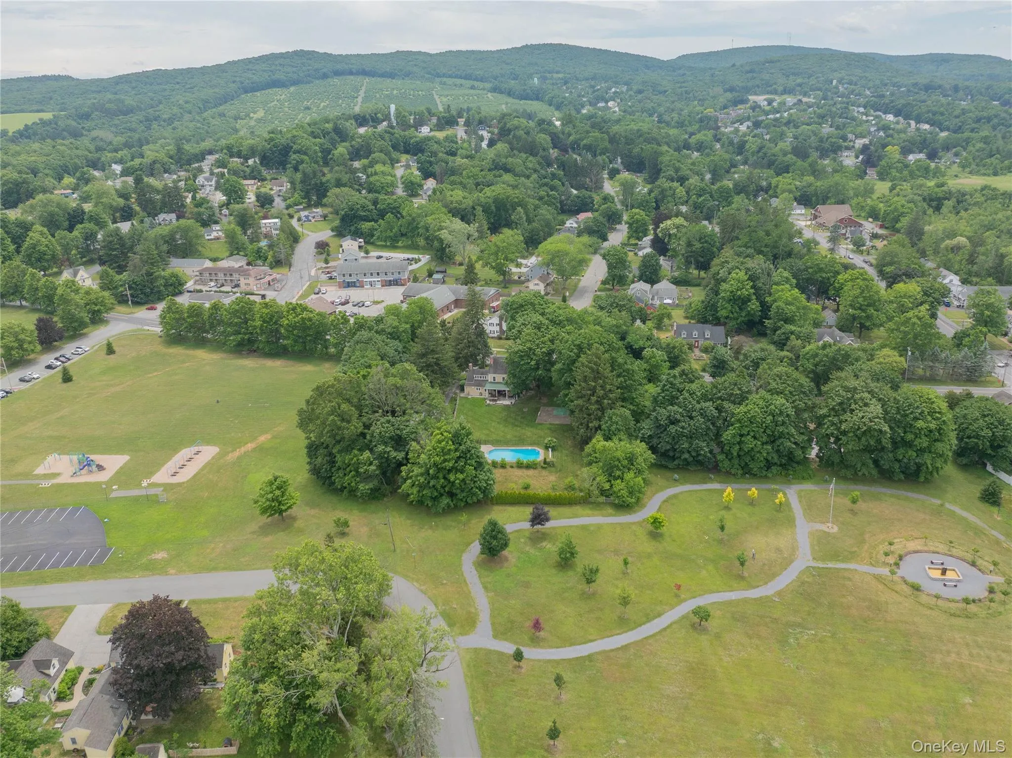 57 Galloway Road, Warwick (town), NY, 4 Bedrooms Bedrooms, 12 Rooms Rooms,3 BathroomsBathrooms,Residential,For Rent,Galloway,0,1013611 57 Galloway Road, Warwick (town), NY, 4 Bedrooms Bedrooms, 12 Rooms Rooms,3 BathroomsBathrooms,Residential,For Rent,Galloway,0,1013611