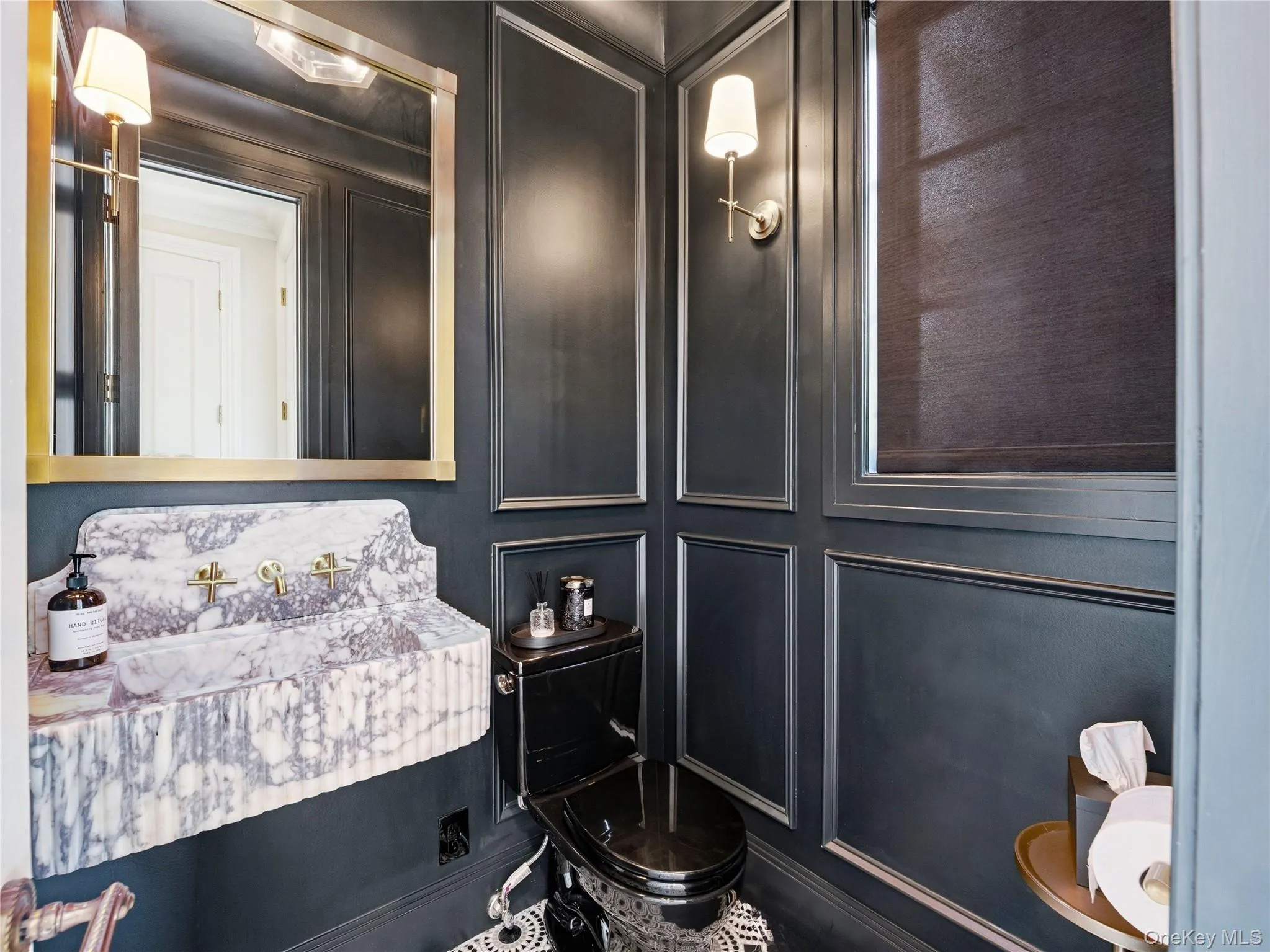 Powder Room Powder Room