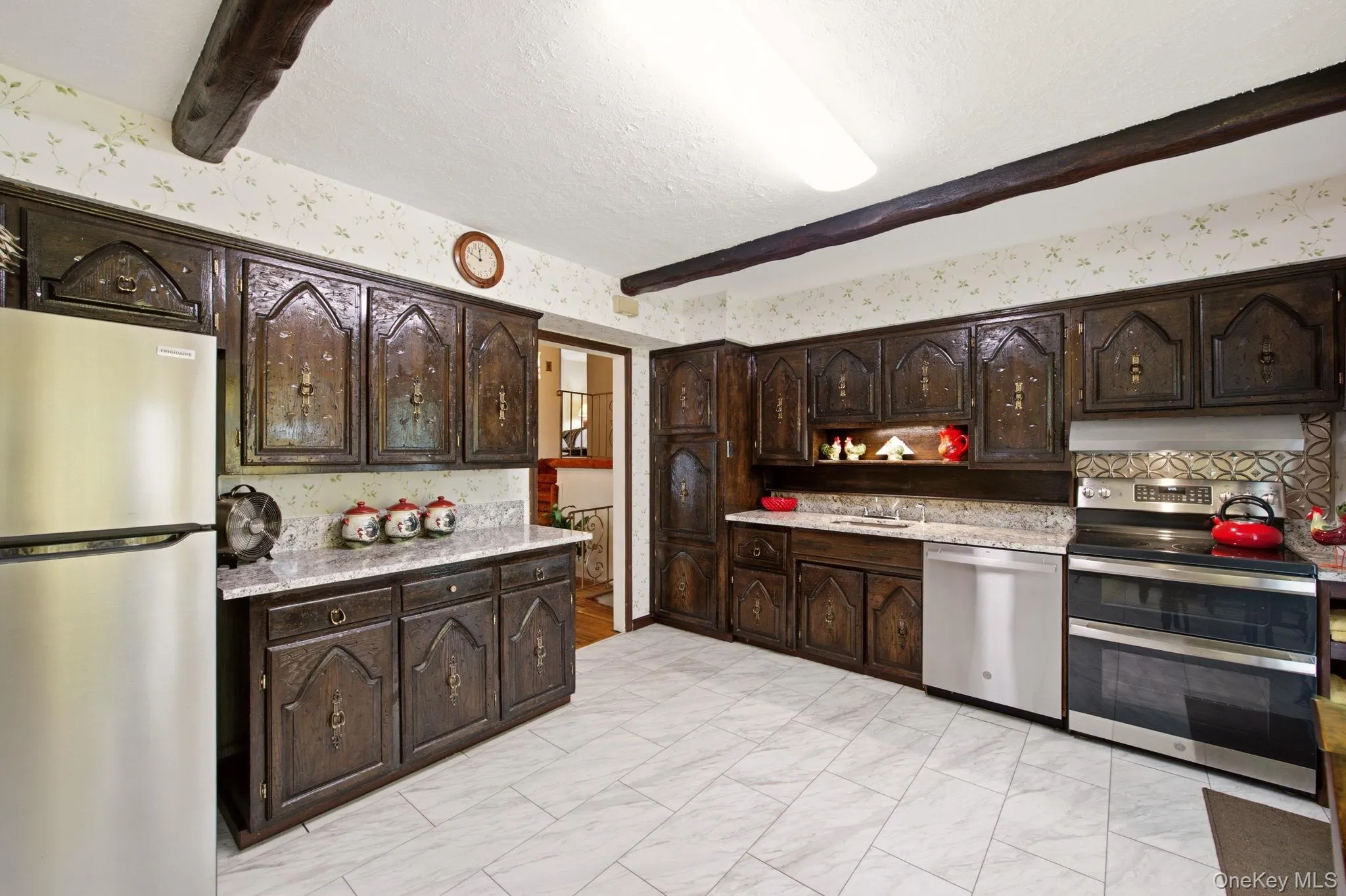 71 Parkway Drive, Oyster Bay, NY, 3 Bedrooms Bedrooms, 7 Rooms Rooms,3 BathroomsBathrooms,Residential,For Rent,Parkway,0,1013617 71 Parkway Drive, Oyster Bay, NY, 3 Bedrooms Bedrooms, 7 Rooms Rooms,3 BathroomsBathrooms,Residential,For Rent,Parkway,0,1013617