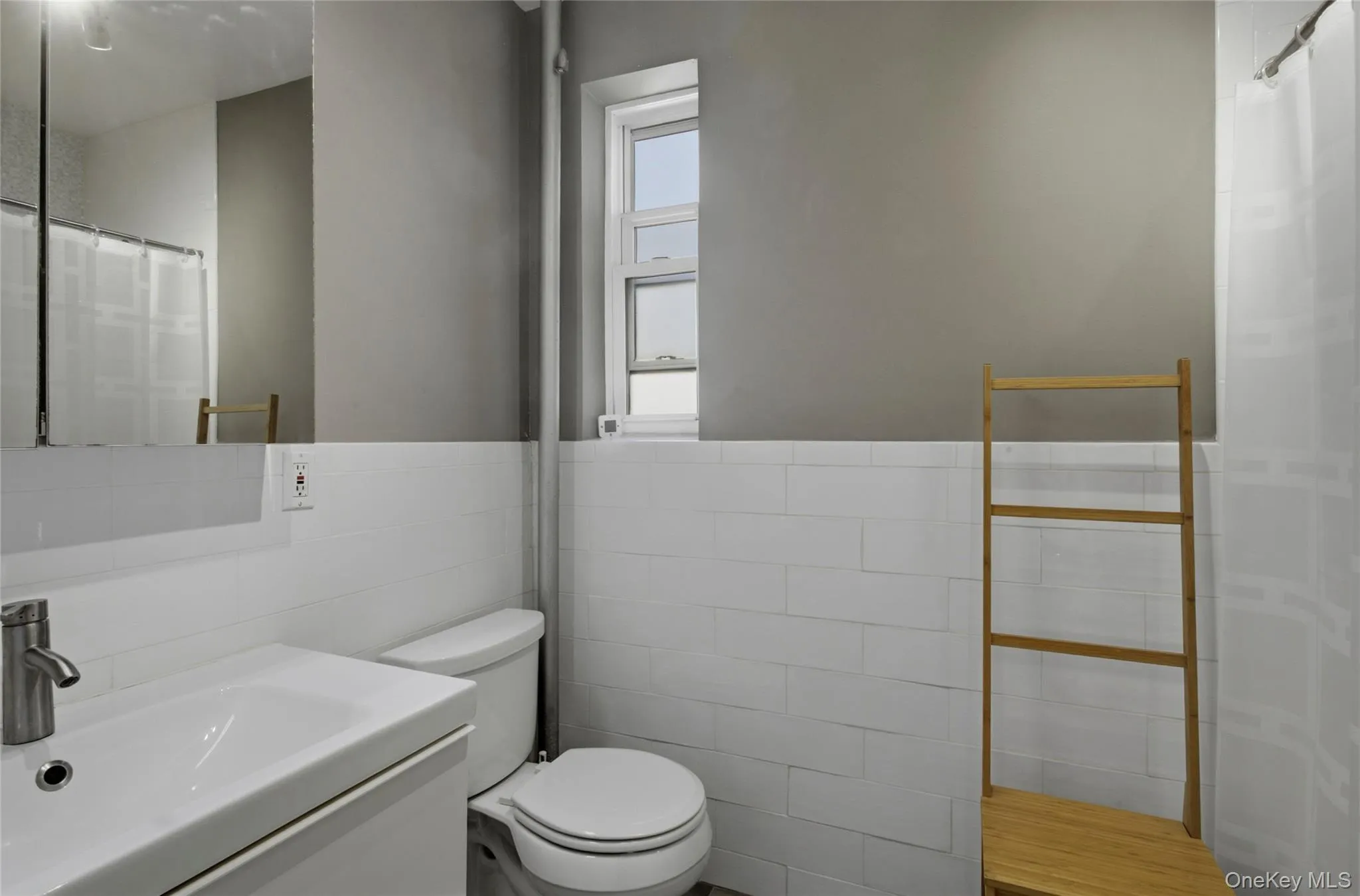 101 Old Mamaroneck Road, White Plains, NY, 2 Bedrooms Bedrooms, 4 Rooms Rooms,1 BathroomBathrooms,Residential,For Rent,Old Mamaroneck,0,KEY1013622 101 Old Mamaroneck Road, White Plains, NY, 2 Bedrooms Bedrooms, 4 Rooms Rooms,1 BathroomBathrooms,Residential,For Rent,Old Mamaroneck,0,KEY1013622