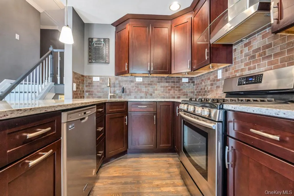 3 Drake Lane, Smithtown, NY, 4 Bedrooms Bedrooms, 9 Rooms Rooms,3 BathroomsBathrooms,Residential,For Rent,Drake,0,1013630 3 Drake Lane, Smithtown, NY, 4 Bedrooms Bedrooms, 9 Rooms Rooms,3 BathroomsBathrooms,Residential,For Rent,Drake,0,1013630