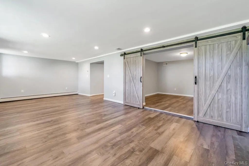 3 Drake Lane, Smithtown, NY, 4 Bedrooms Bedrooms, 9 Rooms Rooms,3 BathroomsBathrooms,Residential,For Rent,Drake,0,1013630 3 Drake Lane, Smithtown, NY, 4 Bedrooms Bedrooms, 9 Rooms Rooms,3 BathroomsBathrooms,Residential,For Rent,Drake,0,1013630