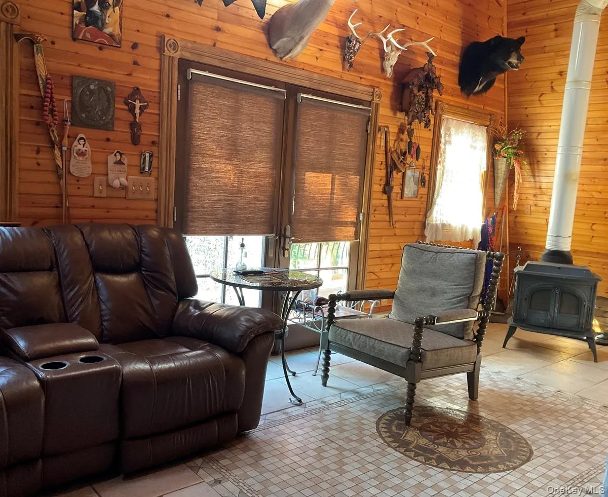 16 Gregory Road, Thompson, NY, 3 Bedrooms Bedrooms, 7 Rooms Rooms,1 BathroomBathrooms,Residential,For Rent,Gregory,0,1013634 16 Gregory Road, Thompson, NY, 3 Bedrooms Bedrooms, 7 Rooms Rooms,1 BathroomBathrooms,Residential,For Rent,Gregory,0,1013634