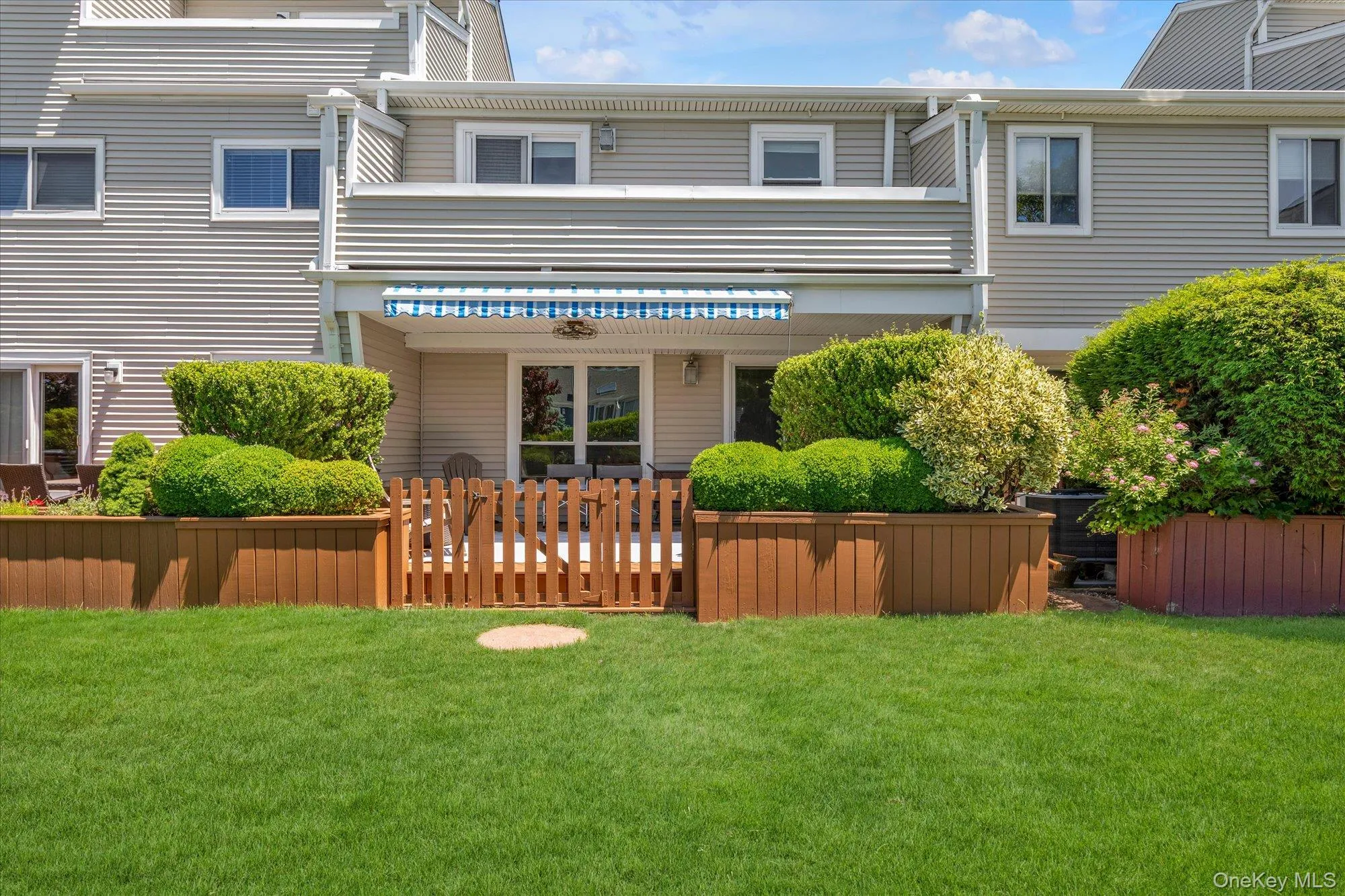 100-70 Baker Court, Hempstead, NY, 3 Bedrooms Bedrooms, 5 Rooms Rooms,2 BathroomsBathrooms,Residential,For Rent,Baker,0,KEY1013637 100-70 Baker Court, Hempstead, NY, 3 Bedrooms Bedrooms, 5 Rooms Rooms,2 BathroomsBathrooms,Residential,For Rent,Baker,0,KEY1013637