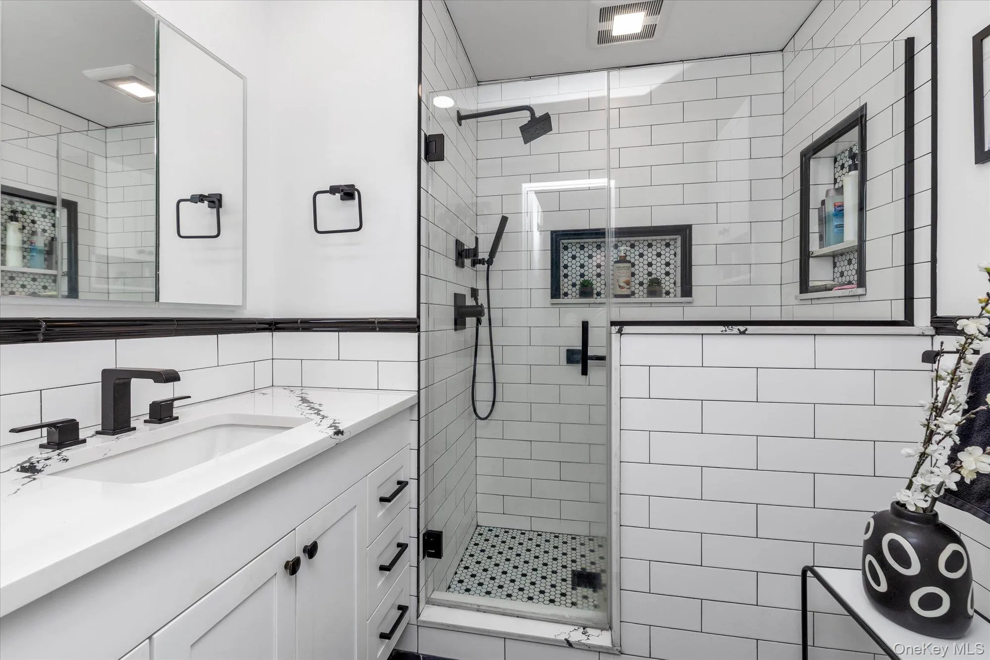 100-70 Baker Court, Hempstead, NY, 3 Bedrooms Bedrooms, 5 Rooms Rooms,2 BathroomsBathrooms,Residential,For Rent,Baker,0,KEY1013637 100-70 Baker Court, Hempstead, NY, 3 Bedrooms Bedrooms, 5 Rooms Rooms,2 BathroomsBathrooms,Residential,For Rent,Baker,0,KEY1013637