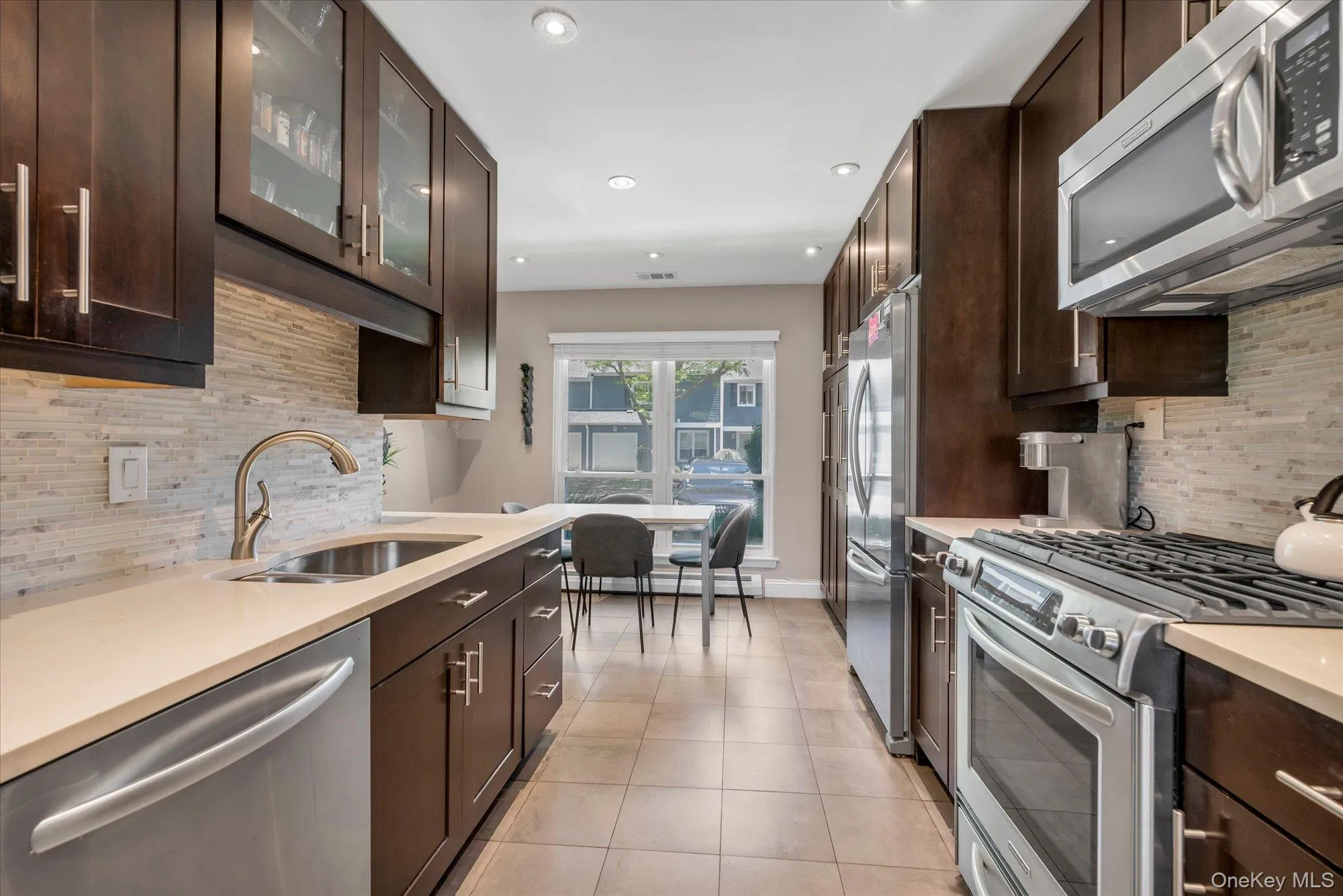 100-70 Baker Court, Hempstead, NY, 3 Bedrooms Bedrooms, 5 Rooms Rooms,2 BathroomsBathrooms,Residential,For Rent,Baker,0,KEY1013637 100-70 Baker Court, Hempstead, NY, 3 Bedrooms Bedrooms, 5 Rooms Rooms,2 BathroomsBathrooms,Residential,For Rent,Baker,0,KEY1013637