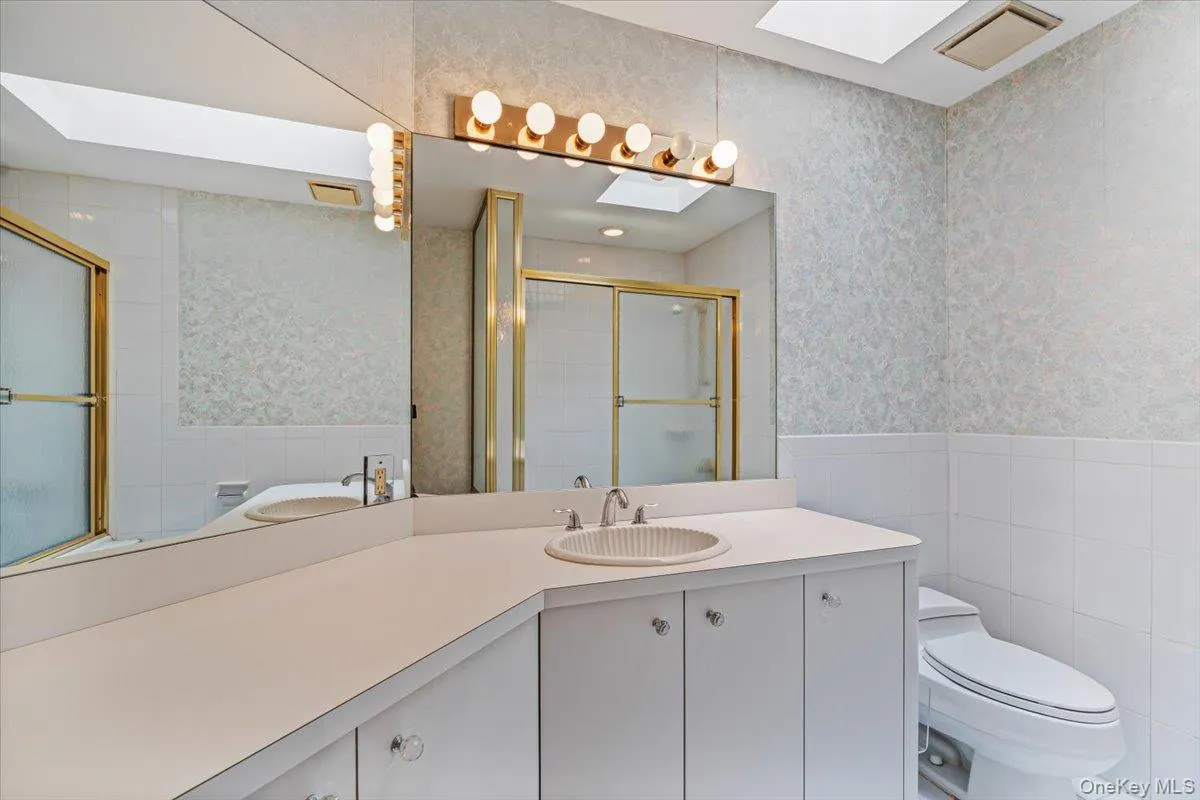Hall Full Bath Hall Full Bath