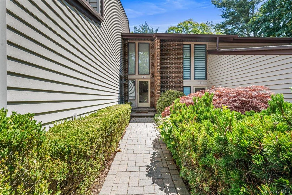 2 Maple Run Drive, Oyster Bay, NY, 3 Bedrooms Bedrooms, 7 Rooms Rooms,2 BathroomsBathrooms,Residential,For Rent,Maple Run,0,1013640 2 Maple Run Drive, Oyster Bay, NY, 3 Bedrooms Bedrooms, 7 Rooms Rooms,2 BathroomsBathrooms,Residential,For Rent,Maple Run,0,1013640