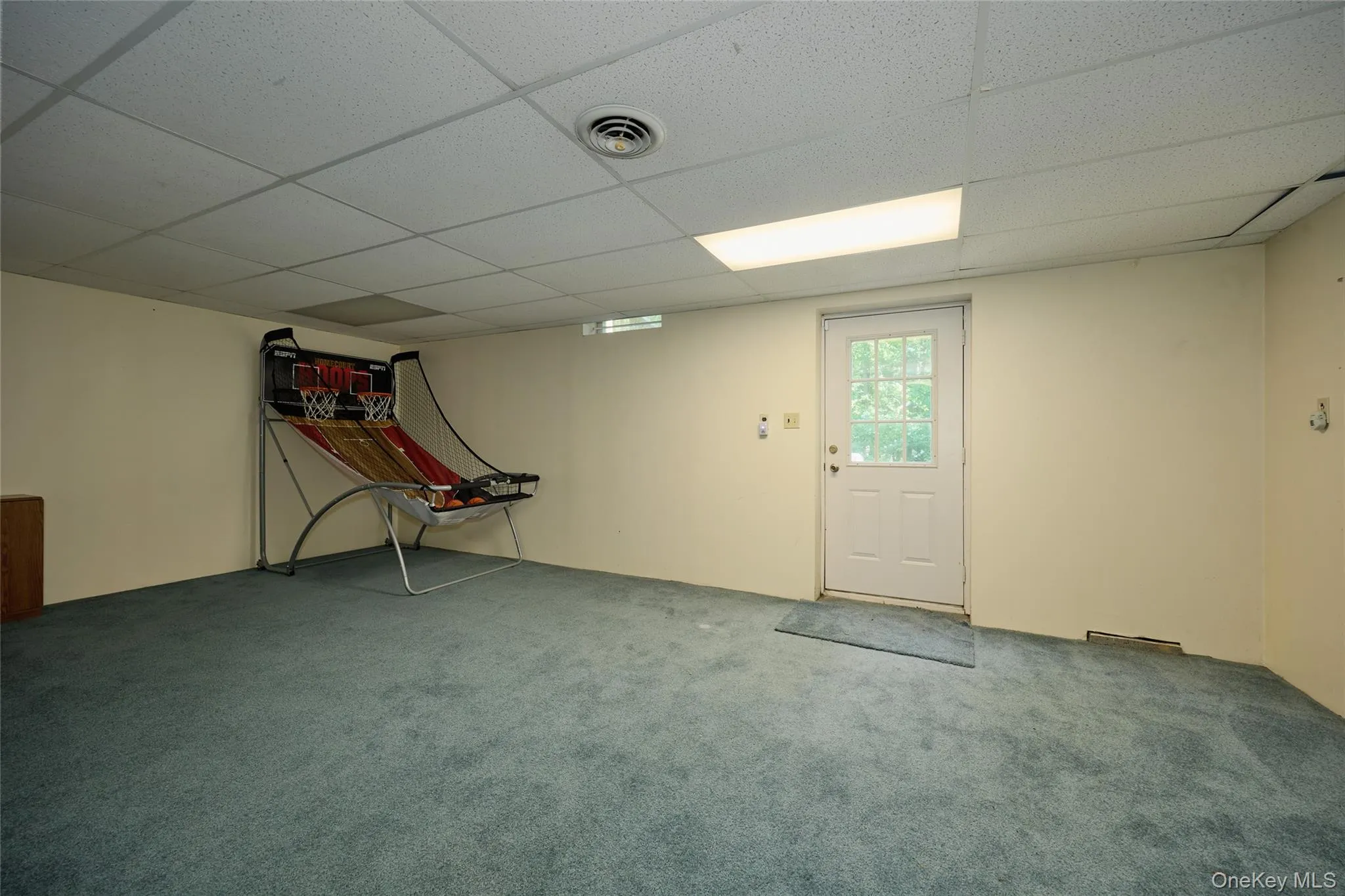10 Schnabl Court, Wappinger, NY, 4 Bedrooms Bedrooms, 10 Rooms Rooms,2 BathroomsBathrooms,Residential,For Rent,Schnabl,0,1013641 10 Schnabl Court, Wappinger, NY, 4 Bedrooms Bedrooms, 10 Rooms Rooms,2 BathroomsBathrooms,Residential,For Rent,Schnabl,0,1013641