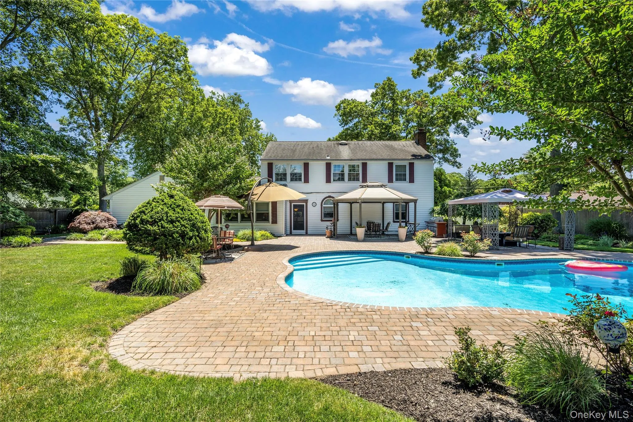 32 Westmoylan Lane, Brookhaven, NY, 4 Bedrooms Bedrooms, 9 Rooms Rooms,2 BathroomsBathrooms,Residential,For Rent,Westmoylan,0,1013642 32 Westmoylan Lane, Brookhaven, NY, 4 Bedrooms Bedrooms, 9 Rooms Rooms,2 BathroomsBathrooms,Residential,For Rent,Westmoylan,0,1013642