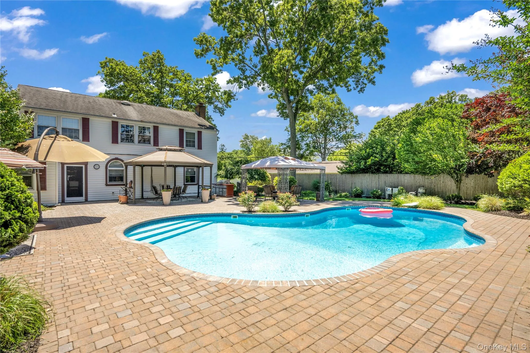 32 Westmoylan Lane, Brookhaven, NY, 4 Bedrooms Bedrooms, 9 Rooms Rooms,2 BathroomsBathrooms,Residential,For Rent,Westmoylan,0,1013642 32 Westmoylan Lane, Brookhaven, NY, 4 Bedrooms Bedrooms, 9 Rooms Rooms,2 BathroomsBathrooms,Residential,For Rent,Westmoylan,0,1013642