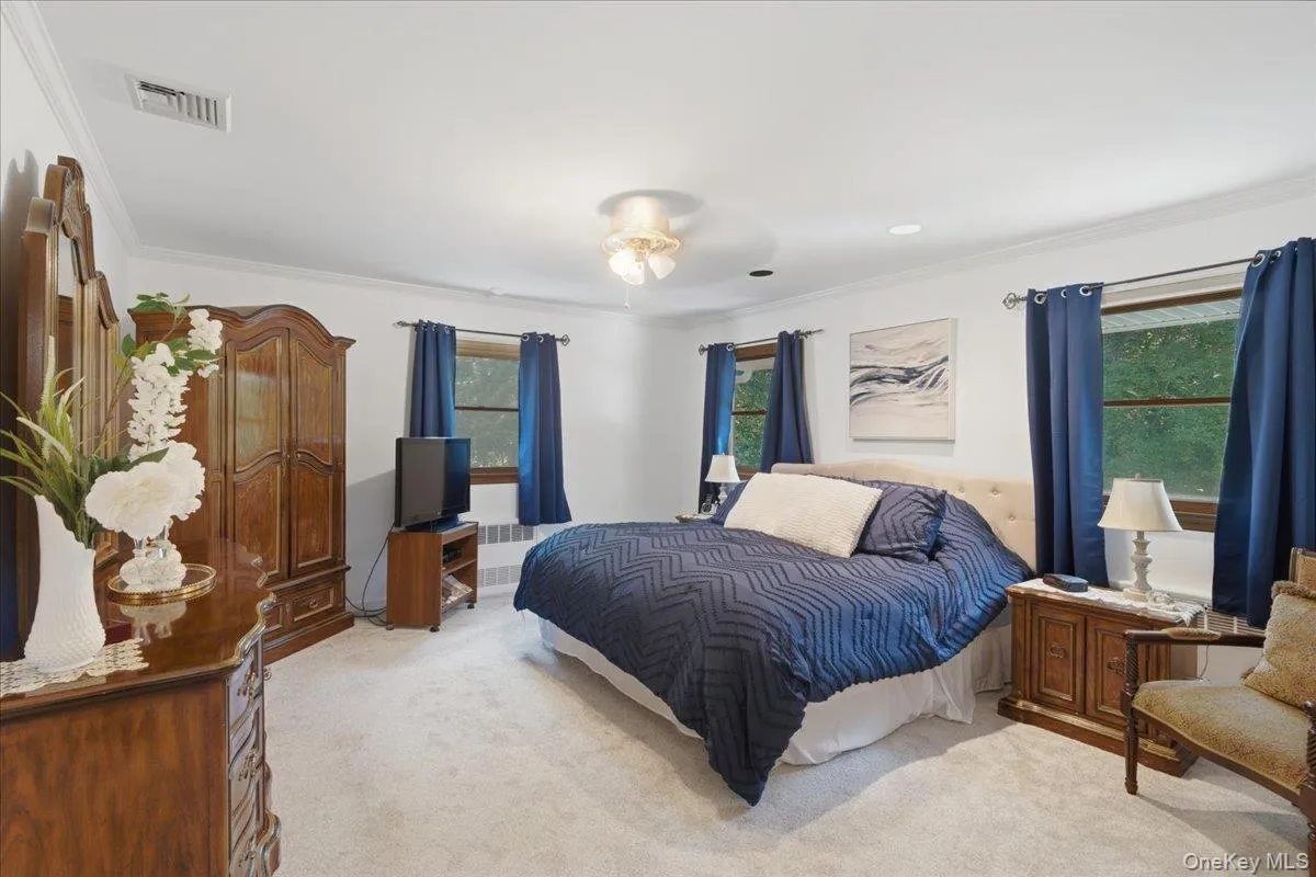 6 Redwood Drive, Huntington, NY, 4 Bedrooms Bedrooms, 8 Rooms Rooms,3 BathroomsBathrooms,Residential,For Rent,Redwood,0,1013646 6 Redwood Drive, Huntington, NY, 4 Bedrooms Bedrooms, 8 Rooms Rooms,3 BathroomsBathrooms,Residential,For Rent,Redwood,0,1013646