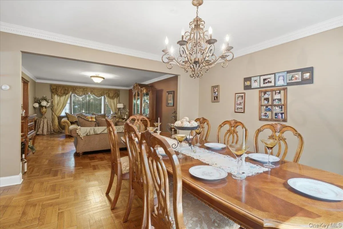 6 Redwood Drive, Huntington, NY, 4 Bedrooms Bedrooms, 8 Rooms Rooms,3 BathroomsBathrooms,Residential,For Rent,Redwood,0,1013646 6 Redwood Drive, Huntington, NY, 4 Bedrooms Bedrooms, 8 Rooms Rooms,3 BathroomsBathrooms,Residential,For Rent,Redwood,0,1013646