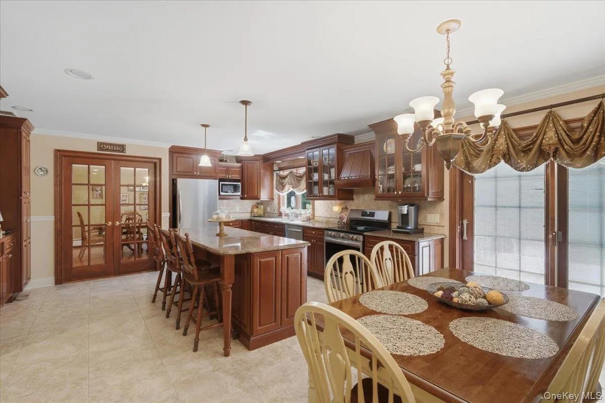 6 Redwood Drive, Huntington, NY, 4 Bedrooms Bedrooms, 8 Rooms Rooms,3 BathroomsBathrooms,Residential,For Rent,Redwood,0,1013646 6 Redwood Drive, Huntington, NY, 4 Bedrooms Bedrooms, 8 Rooms Rooms,3 BathroomsBathrooms,Residential,For Rent,Redwood,0,1013646