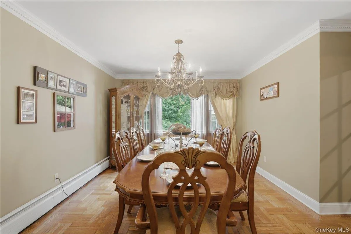 6 Redwood Drive, Huntington, NY, 4 Bedrooms Bedrooms, 8 Rooms Rooms,3 BathroomsBathrooms,Residential,For Rent,Redwood,0,1013646 6 Redwood Drive, Huntington, NY, 4 Bedrooms Bedrooms, 8 Rooms Rooms,3 BathroomsBathrooms,Residential,For Rent,Redwood,0,1013646