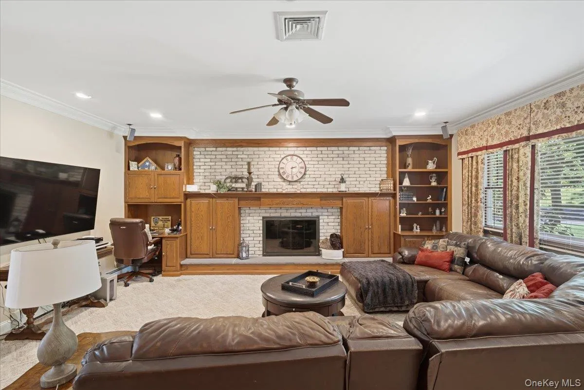 6 Redwood Drive, Huntington, NY, 4 Bedrooms Bedrooms, 8 Rooms Rooms,3 BathroomsBathrooms,Residential,For Rent,Redwood,0,1013646 6 Redwood Drive, Huntington, NY, 4 Bedrooms Bedrooms, 8 Rooms Rooms,3 BathroomsBathrooms,Residential,For Rent,Redwood,0,1013646