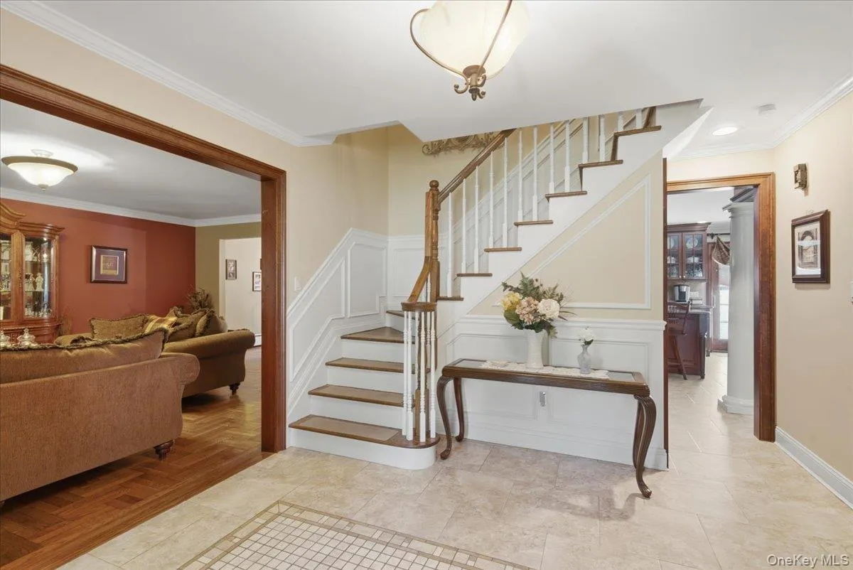 6 Redwood Drive, Huntington, NY, 4 Bedrooms Bedrooms, 8 Rooms Rooms,3 BathroomsBathrooms,Residential,For Rent,Redwood,0,1013646 6 Redwood Drive, Huntington, NY, 4 Bedrooms Bedrooms, 8 Rooms Rooms,3 BathroomsBathrooms,Residential,For Rent,Redwood,0,1013646