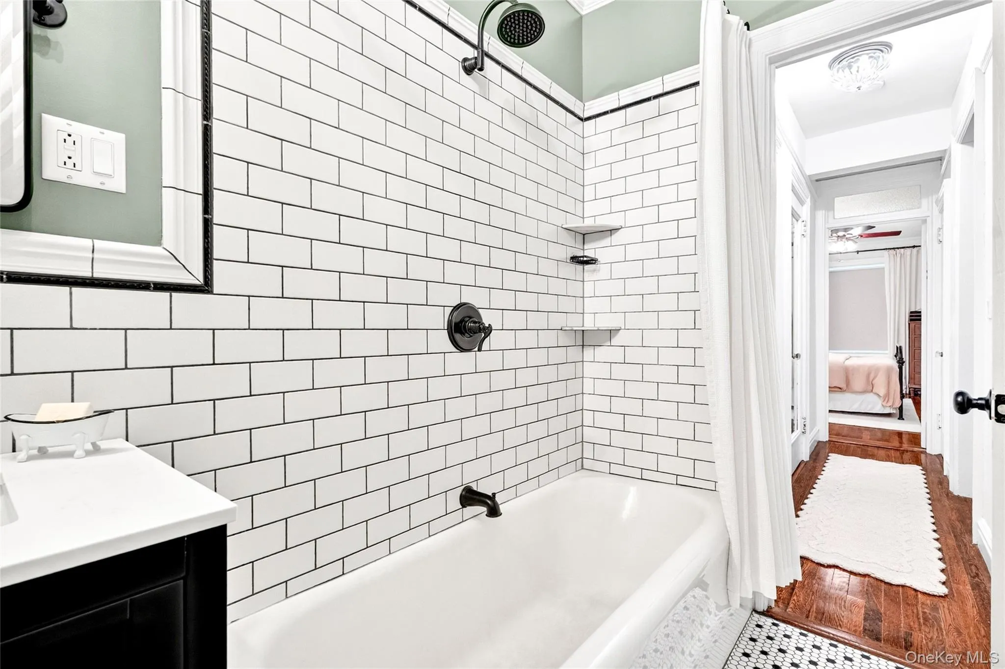 525 238th Street, New York, NY, 2 Bedrooms Bedrooms, 4 Rooms Rooms,1 BathroomBathrooms,Residential,For Rent,238th,0,1013647 525 238th Street, New York, NY, 2 Bedrooms Bedrooms, 4 Rooms Rooms,1 BathroomBathrooms,Residential,For Rent,238th,0,1013647