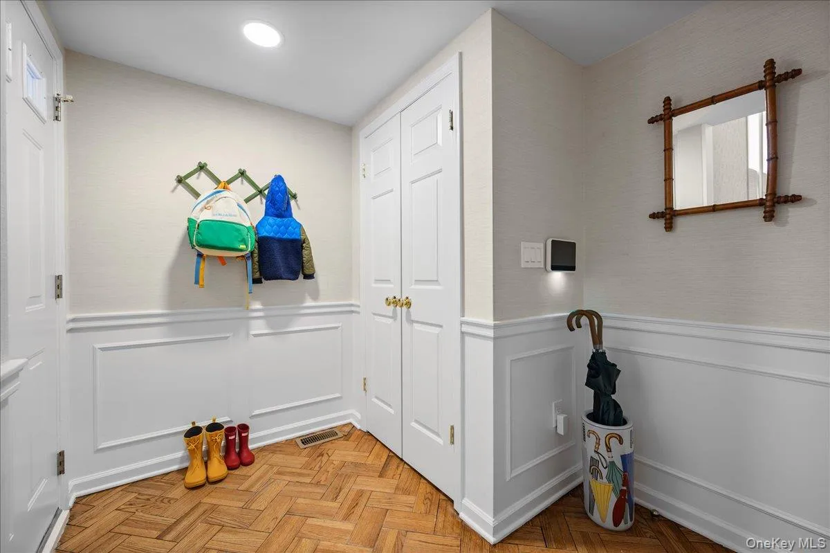 4 Cornell Place, Rye City, NY, 3 Bedrooms Bedrooms, 5 Rooms Rooms,2 BathroomsBathrooms,Residential,For Rent,Cornell,0,1013648 4 Cornell Place, Rye City, NY, 3 Bedrooms Bedrooms, 5 Rooms Rooms,2 BathroomsBathrooms,Residential,For Rent,Cornell,0,1013648