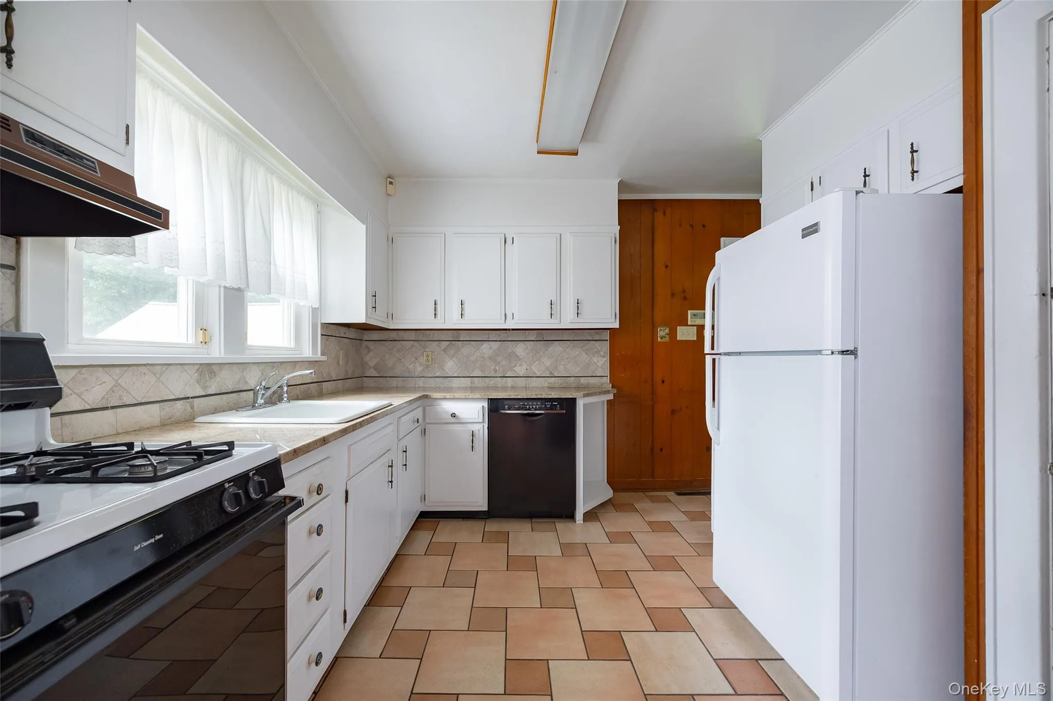 37 Florence Avenue, Fishkill, NY, 3 Bedrooms Bedrooms, 8 Rooms Rooms,2 BathroomsBathrooms,Residential,For Rent,Florence,0,1013650 37 Florence Avenue, Fishkill, NY, 3 Bedrooms Bedrooms, 8 Rooms Rooms,2 BathroomsBathrooms,Residential,For Rent,Florence,0,1013650