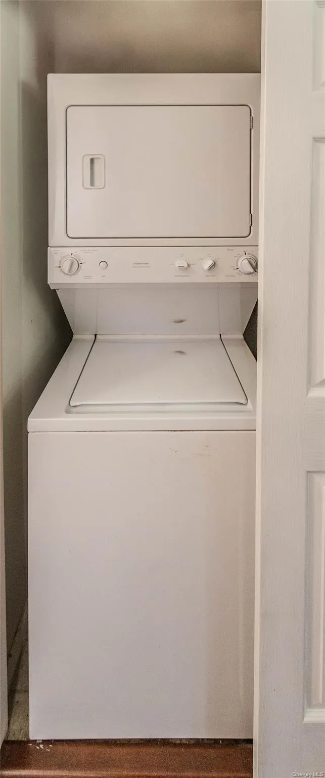 6 Danica Way, Liberty, NY, 2 Bedrooms Bedrooms, 6 Rooms Rooms,2 BathroomsBathrooms,Residential,For Rent,Danica,0,1013652 6 Danica Way, Liberty, NY, 2 Bedrooms Bedrooms, 6 Rooms Rooms,2 BathroomsBathrooms,Residential,For Rent,Danica,0,1013652