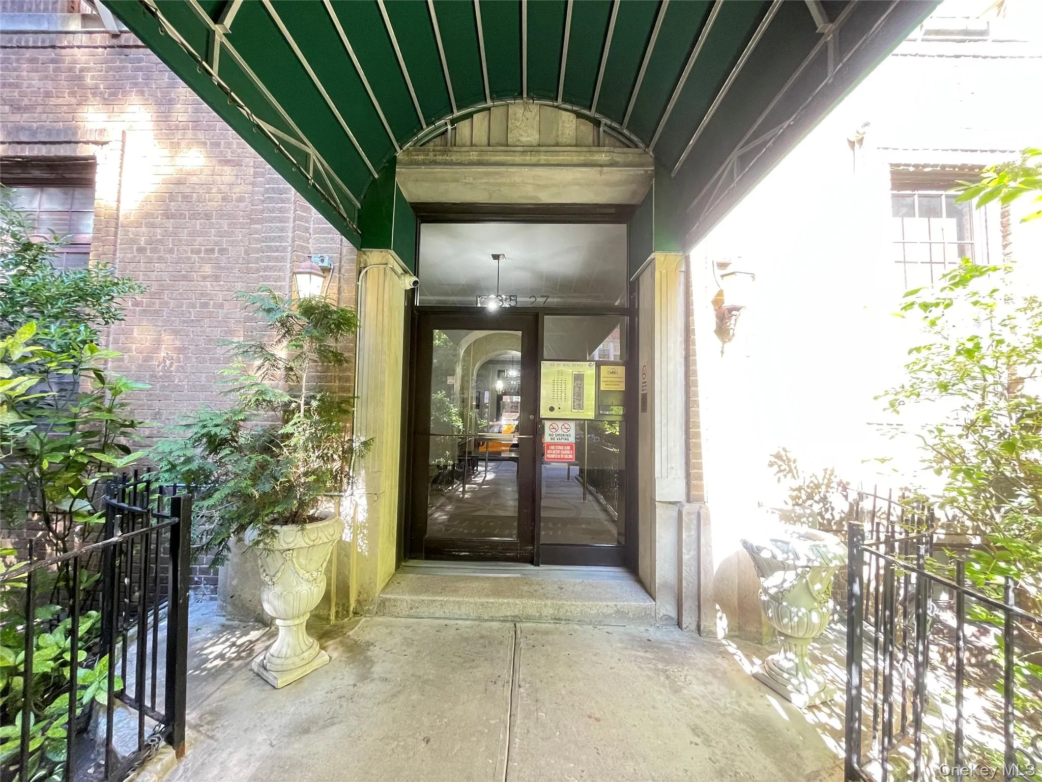35-27 81ST, New York, NY, 1 Bedroom Bedrooms, 3 Rooms Rooms,1 BathroomBathrooms,Residential,For Rent,81ST,0,1013653 35-27 81ST, New York, NY, 1 Bedroom Bedrooms, 3 Rooms Rooms,1 BathroomBathrooms,Residential,For Rent,81ST,0,1013653