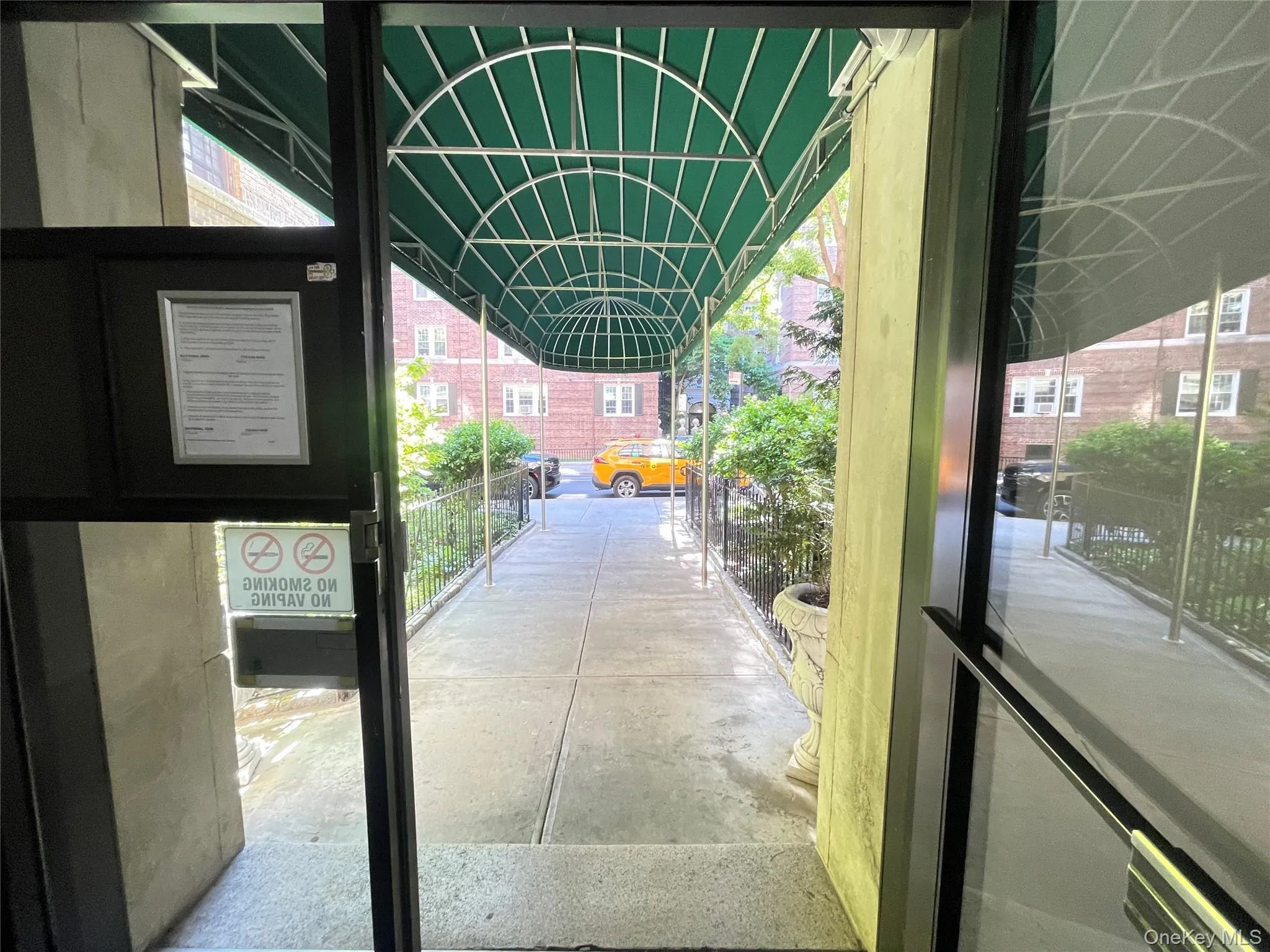 35-27 81ST, New York, NY, 1 Bedroom Bedrooms, 3 Rooms Rooms,1 BathroomBathrooms,Residential,For Rent,81ST,0,1013653 35-27 81ST, New York, NY, 1 Bedroom Bedrooms, 3 Rooms Rooms,1 BathroomBathrooms,Residential,For Rent,81ST,0,1013653