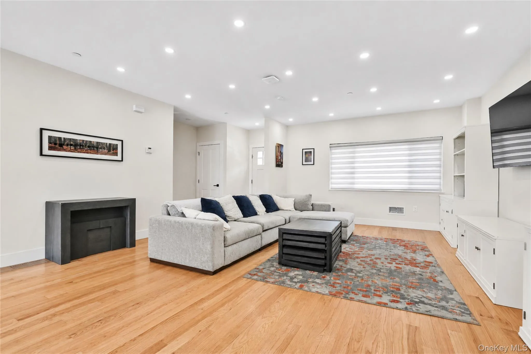 925 Hart Street, New York, NY, 5 Bedrooms Bedrooms, 9 Rooms Rooms,2 BathroomsBathrooms,Residential,For Rent,Hart,0,1013654 925 Hart Street, New York, NY, 5 Bedrooms Bedrooms, 9 Rooms Rooms,2 BathroomsBathrooms,Residential,For Rent,Hart,0,1013654