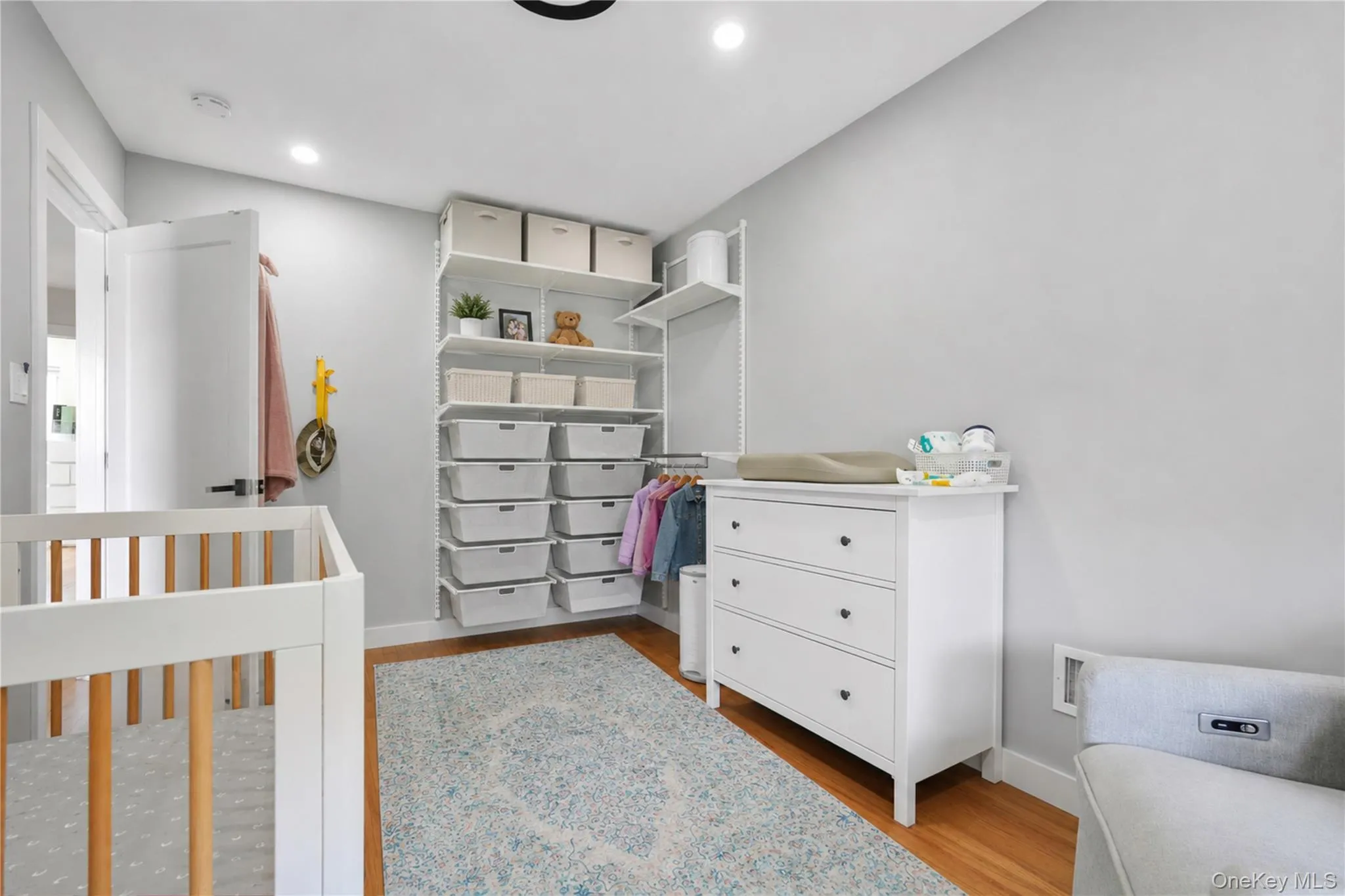 925 Hart Street, New York, NY, 5 Bedrooms Bedrooms, 9 Rooms Rooms,2 BathroomsBathrooms,Residential,For Rent,Hart,0,1013654 925 Hart Street, New York, NY, 5 Bedrooms Bedrooms, 9 Rooms Rooms,2 BathroomsBathrooms,Residential,For Rent,Hart,0,1013654